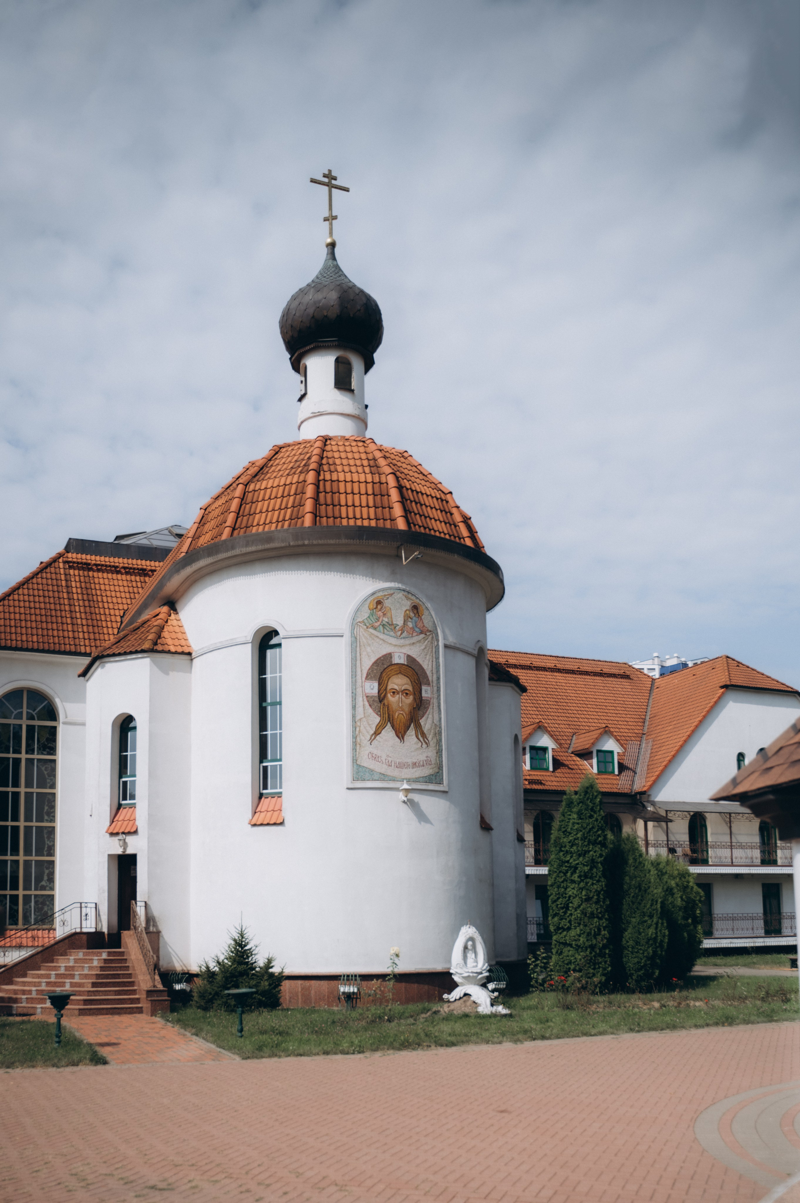 Венчание Сергей и Юлия (Дом милосердия). Семейный фотограф в Минске Дарья Дреко