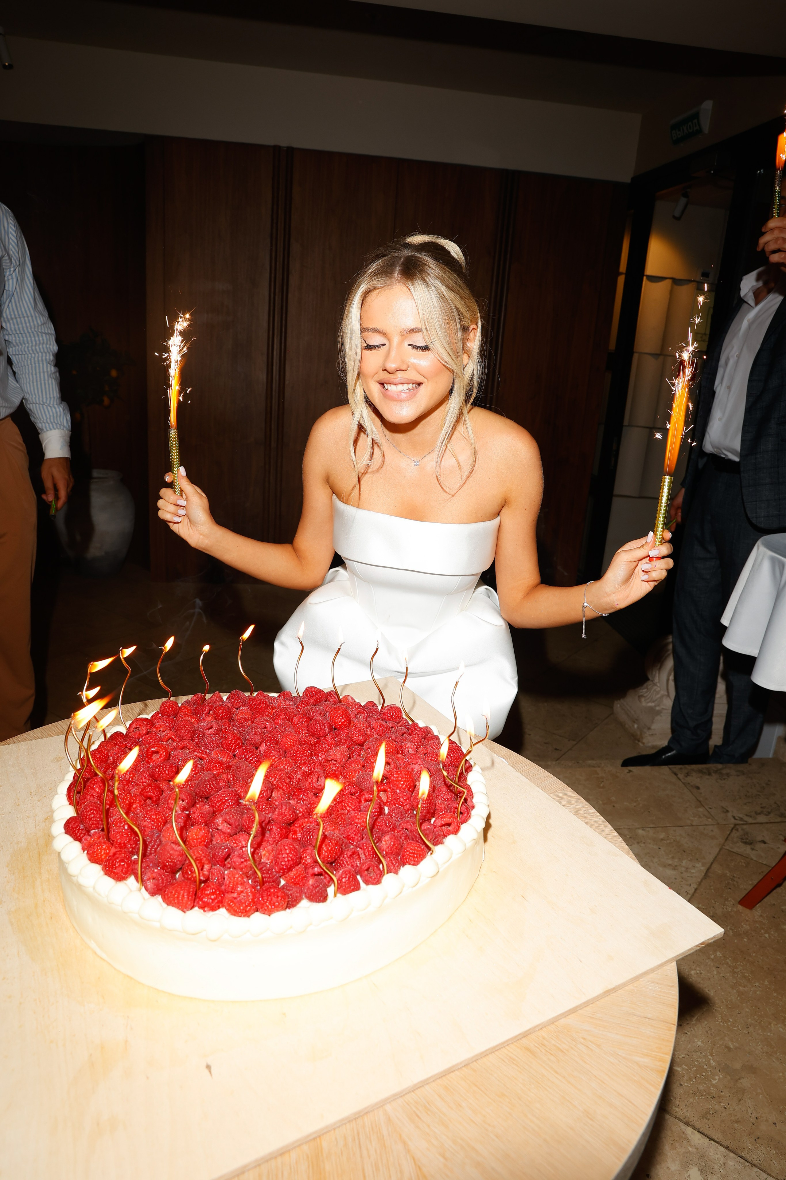 КАТЯ МОТОВИЛОВА. Nikolskayasecular