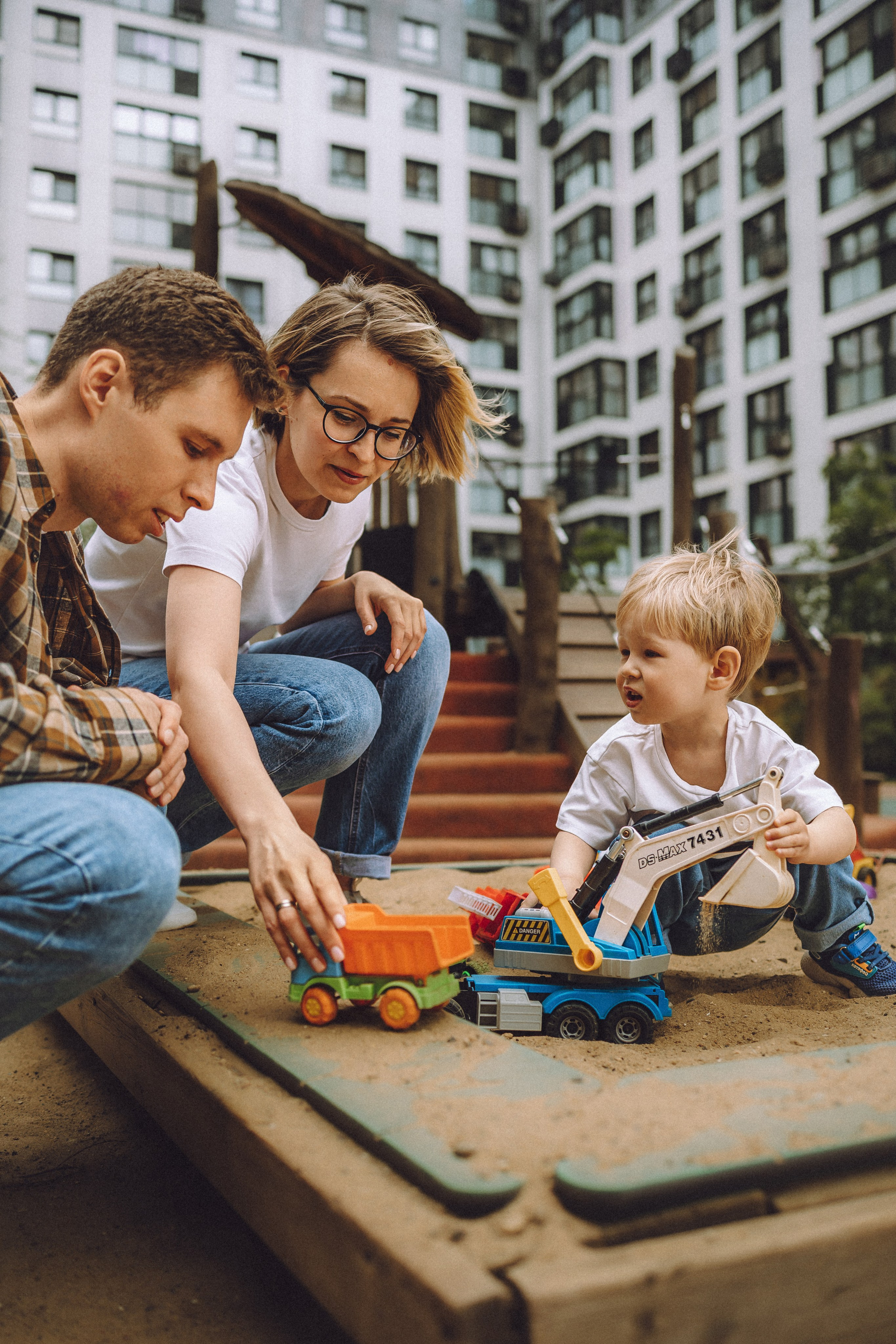 Лорик и его семья