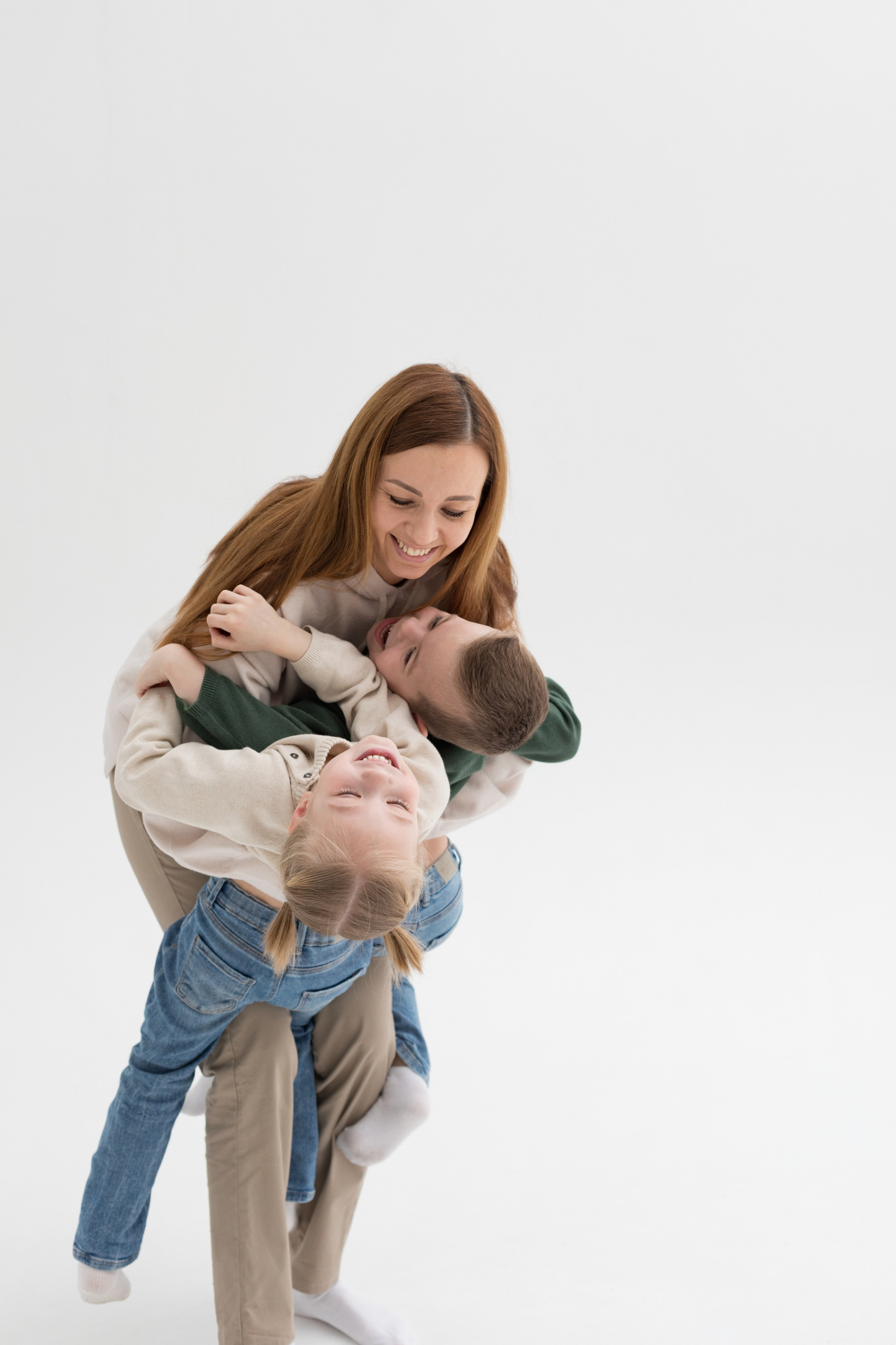 Съемка для детского бренда berttoys. Детский и контент фотограф Надя Волкова Санкт-Петербург