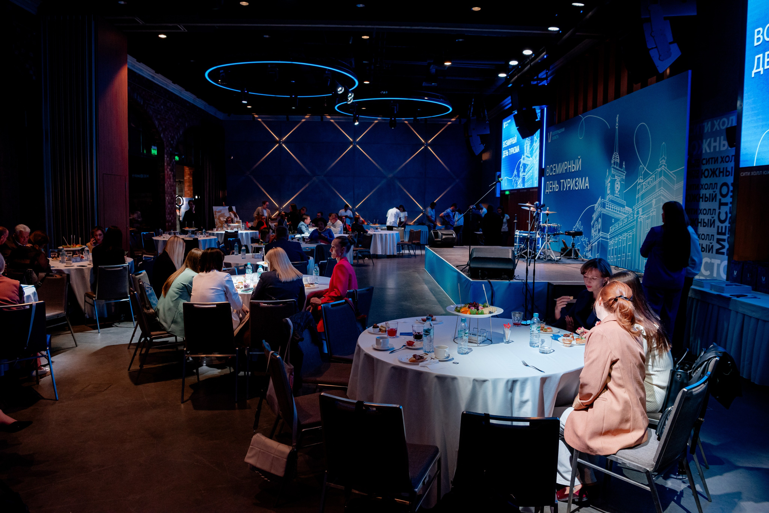 Всемирный день туризма в Сити Холл Южный, Волгоград. Фотограф в Волгограде и Волжском Александр Горбань