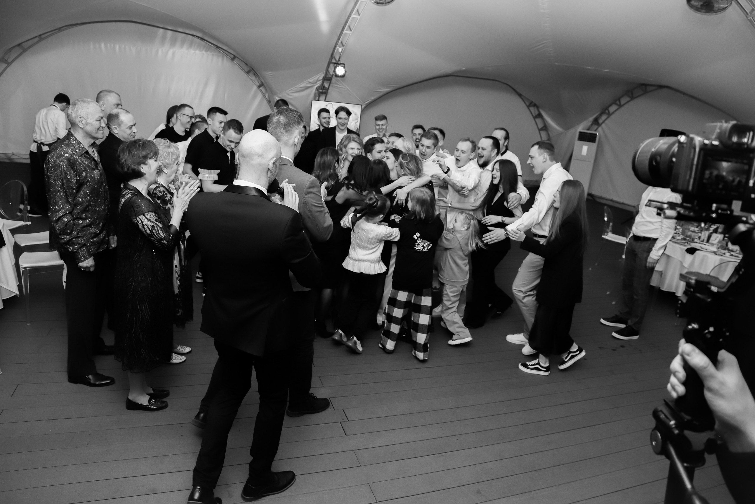 Земля смеётся цветами. Свадебный фотограф Челябинск Полина Чеботарь