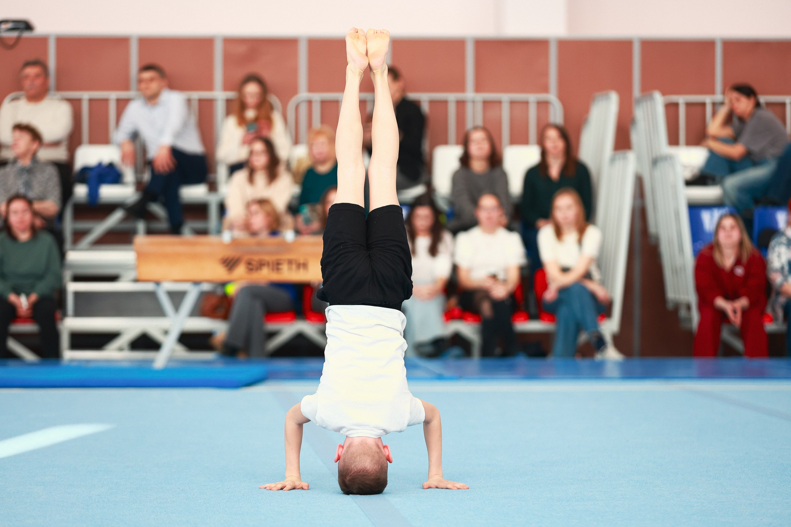 Первенство Тюмени по спортивной гимнастике. MIG — студия спортивной фотографии Михаила Голянского