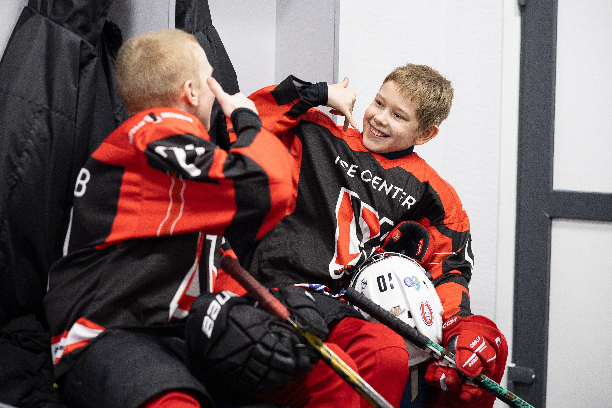 Первенство Тюмени по хоккею. MIG — студия спортивной фотографии Михаила Голянского