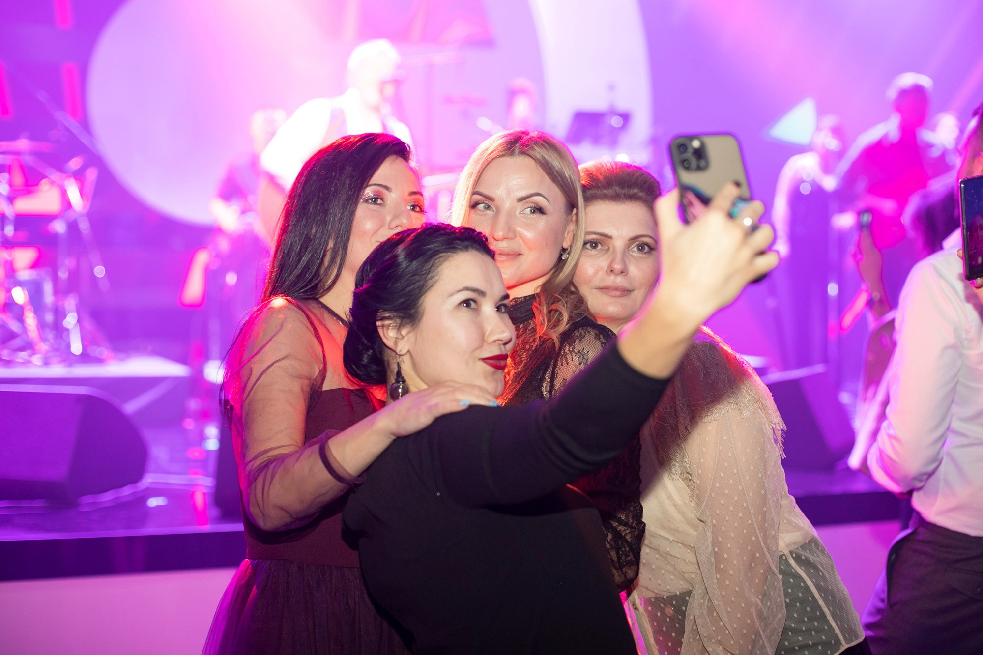 Вечеринка в честь открытия продаж комплекса Sun-city. Репортажный и постановочный Наталья Санникова