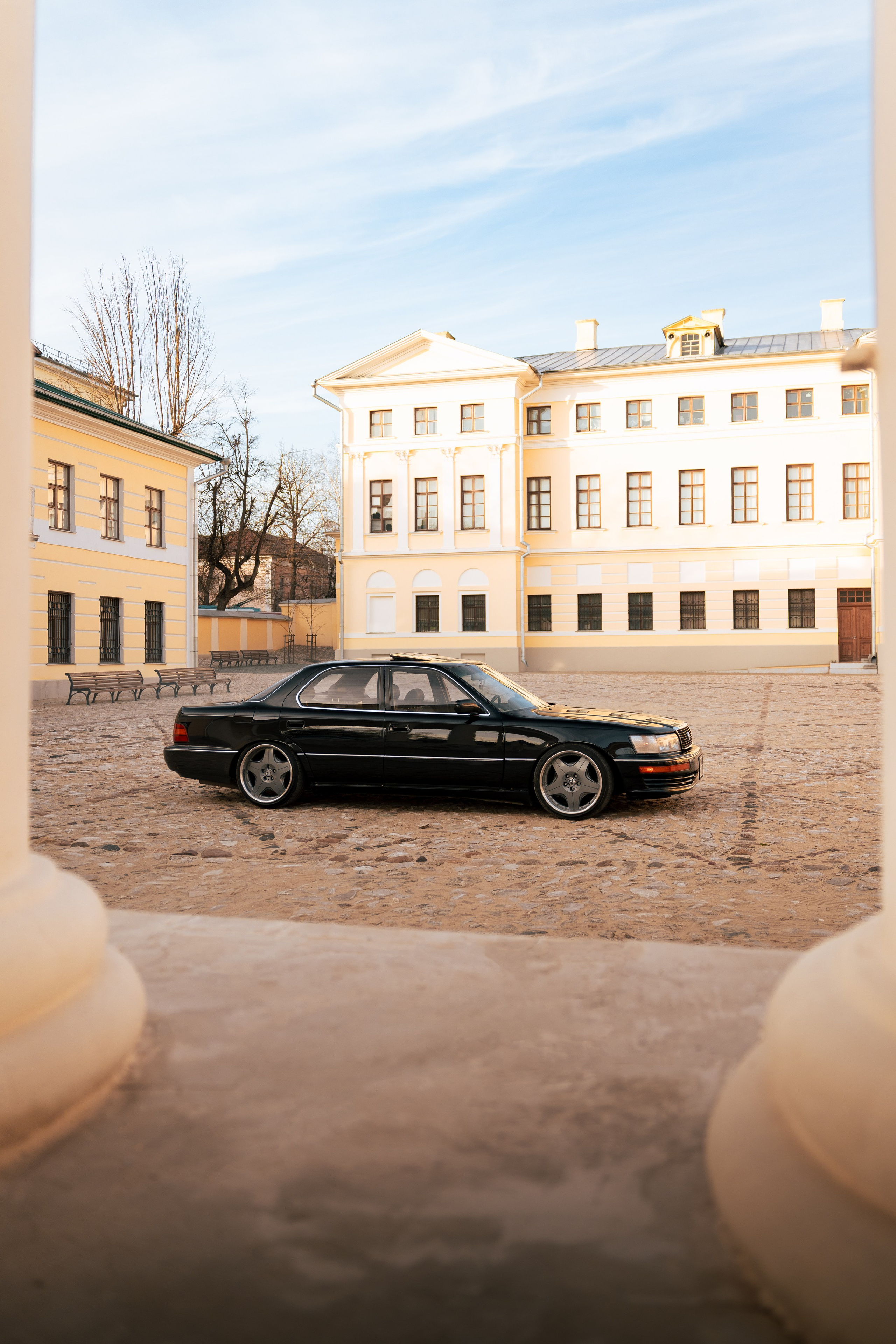 Фотографии Lexus LS400
