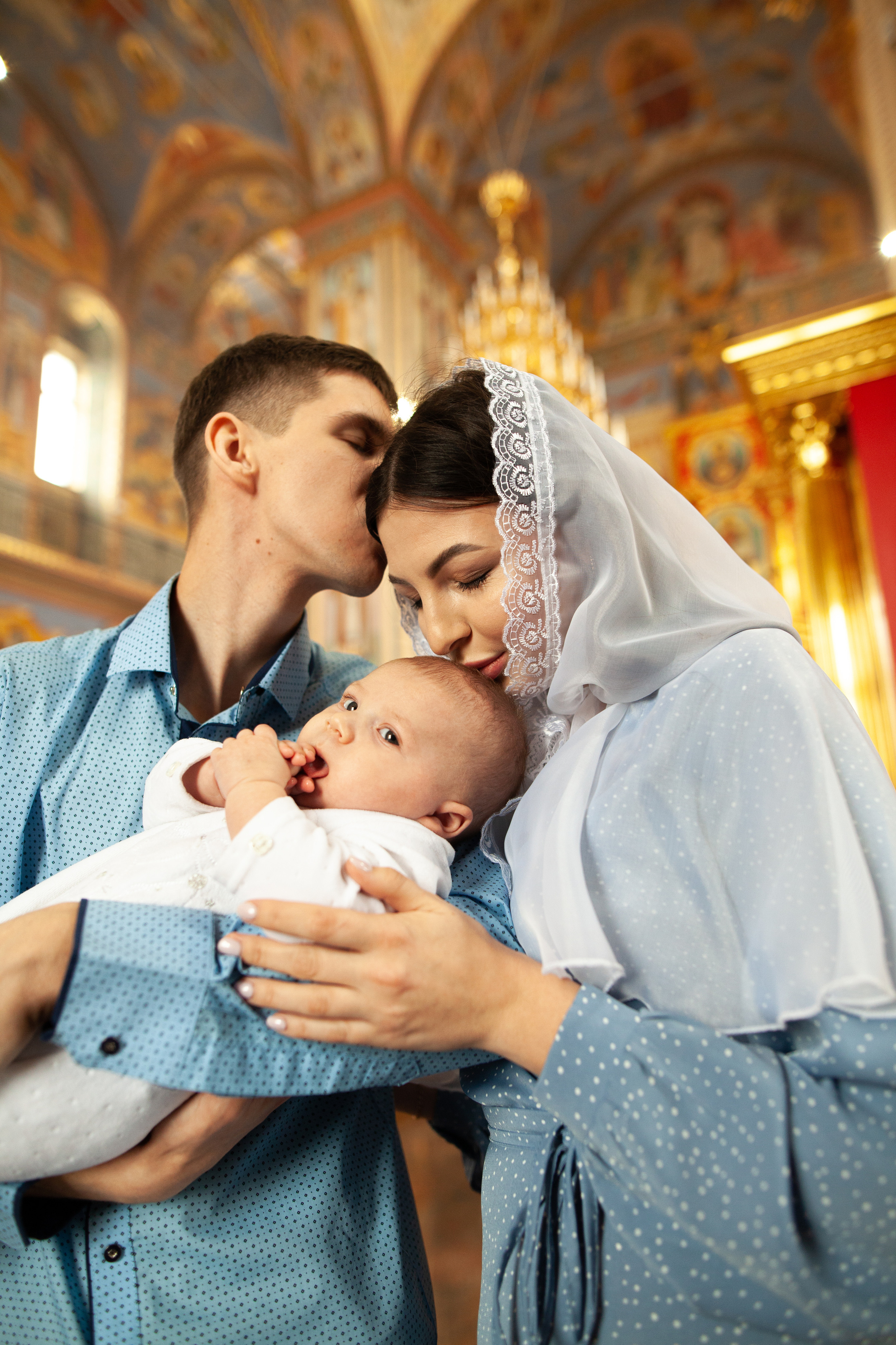 Крещение. Храм Георгия Всеволодовича. Фотограф на крещение и венчание в Нижнем Новгороде.Свадебный Фотограф