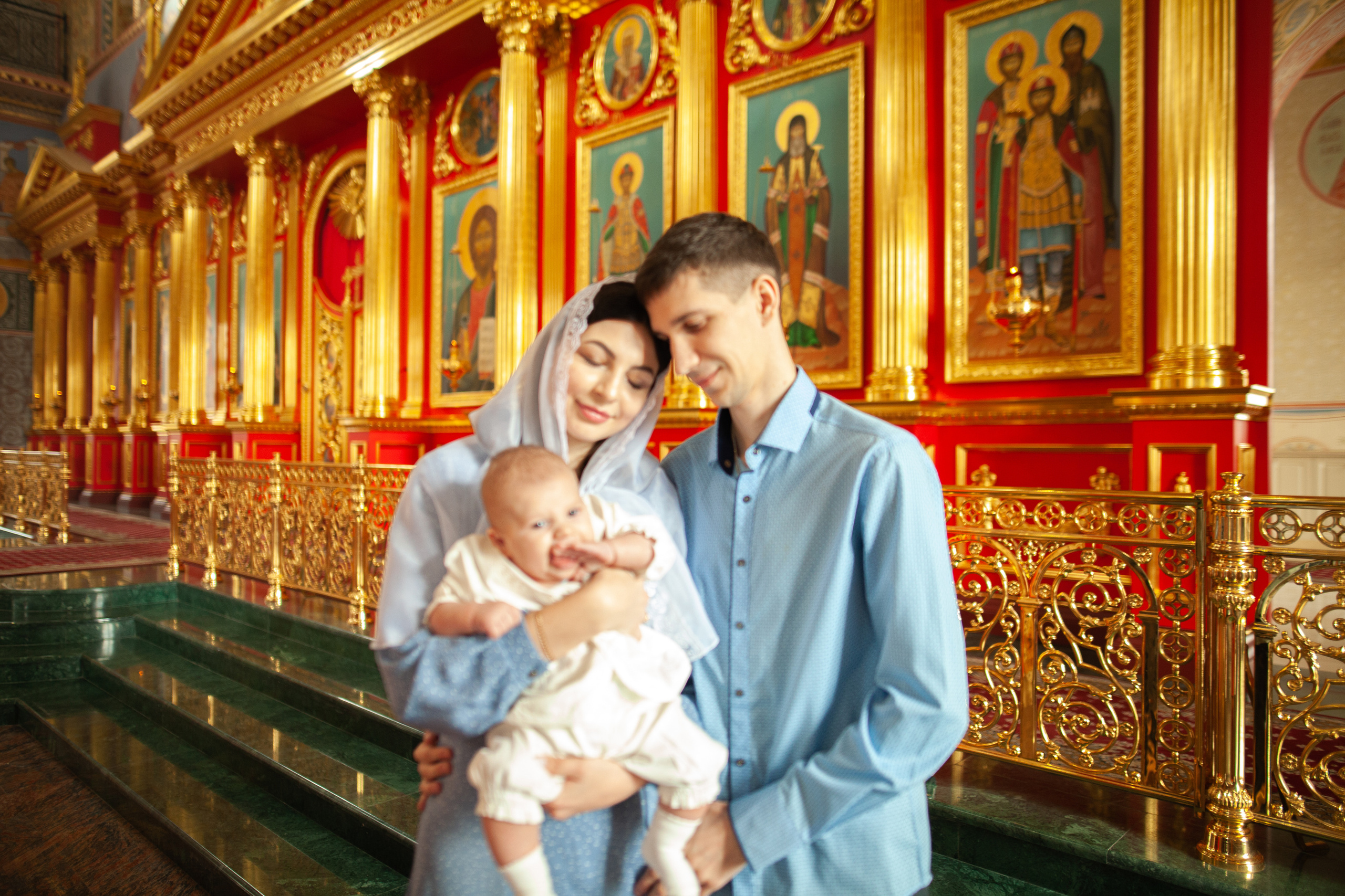 Крещение. Храм Георгия Всеволодовича. Фотограф на крещение и венчание в Нижнем Новгороде.Свадебный Фотограф