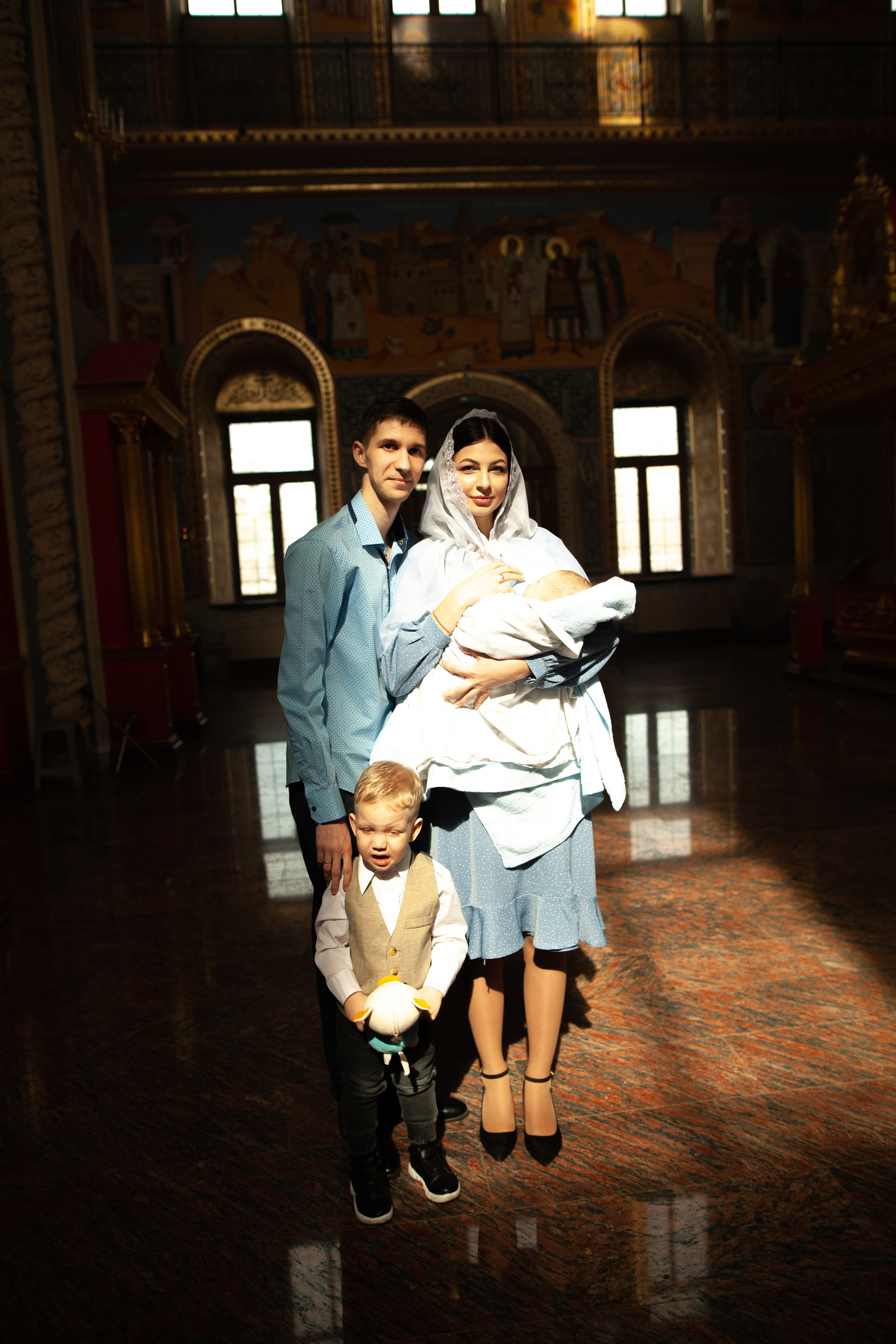 Крещение. Храм Георгия Всеволодовича. Фотограф на крещение и венчание в Нижнем Новгороде.Свадебный Фотограф