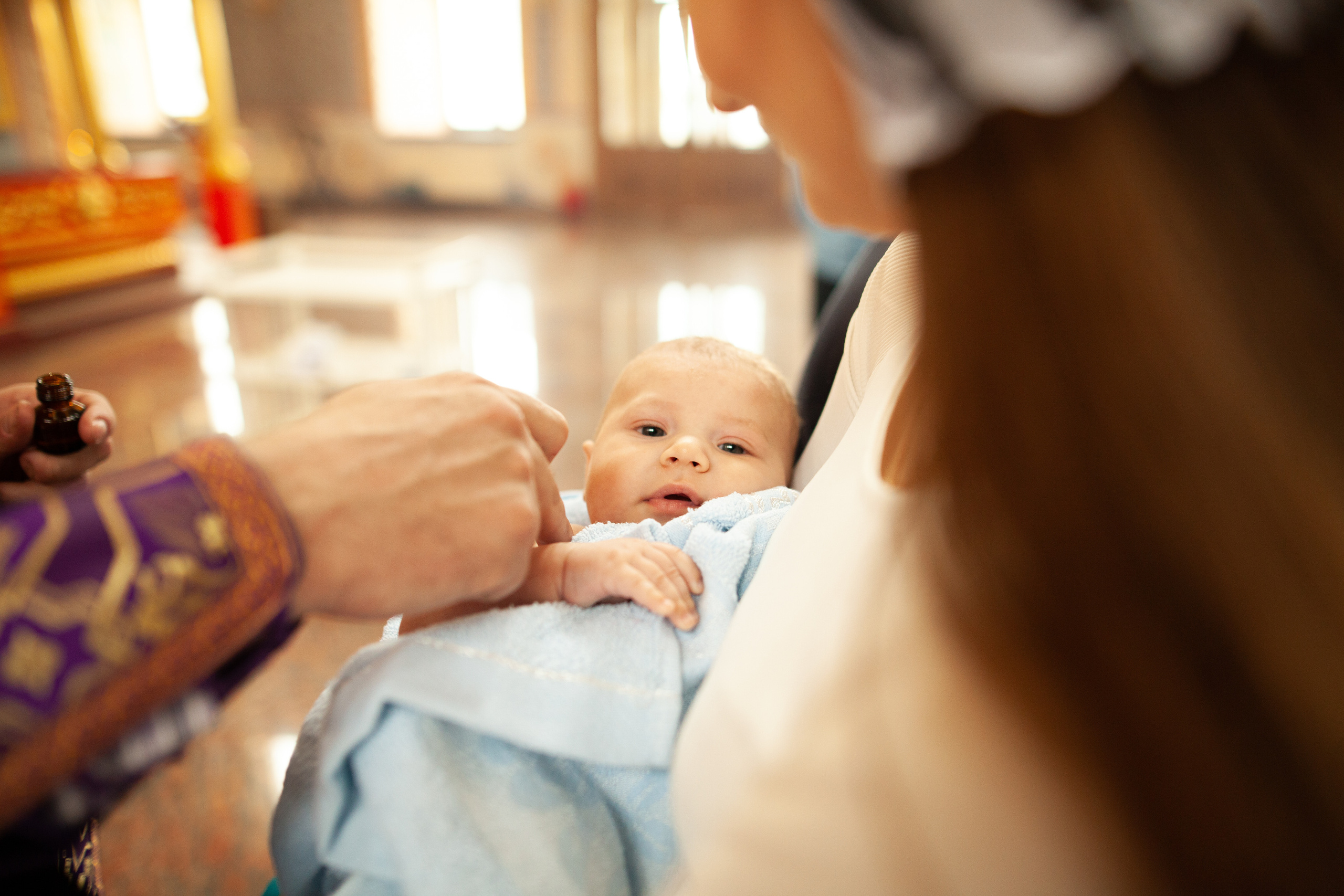 Крещение. Храм Георгия Всеволодовича. Фотограф на крещение и венчание в Нижнем Новгороде.Свадебный Фотограф