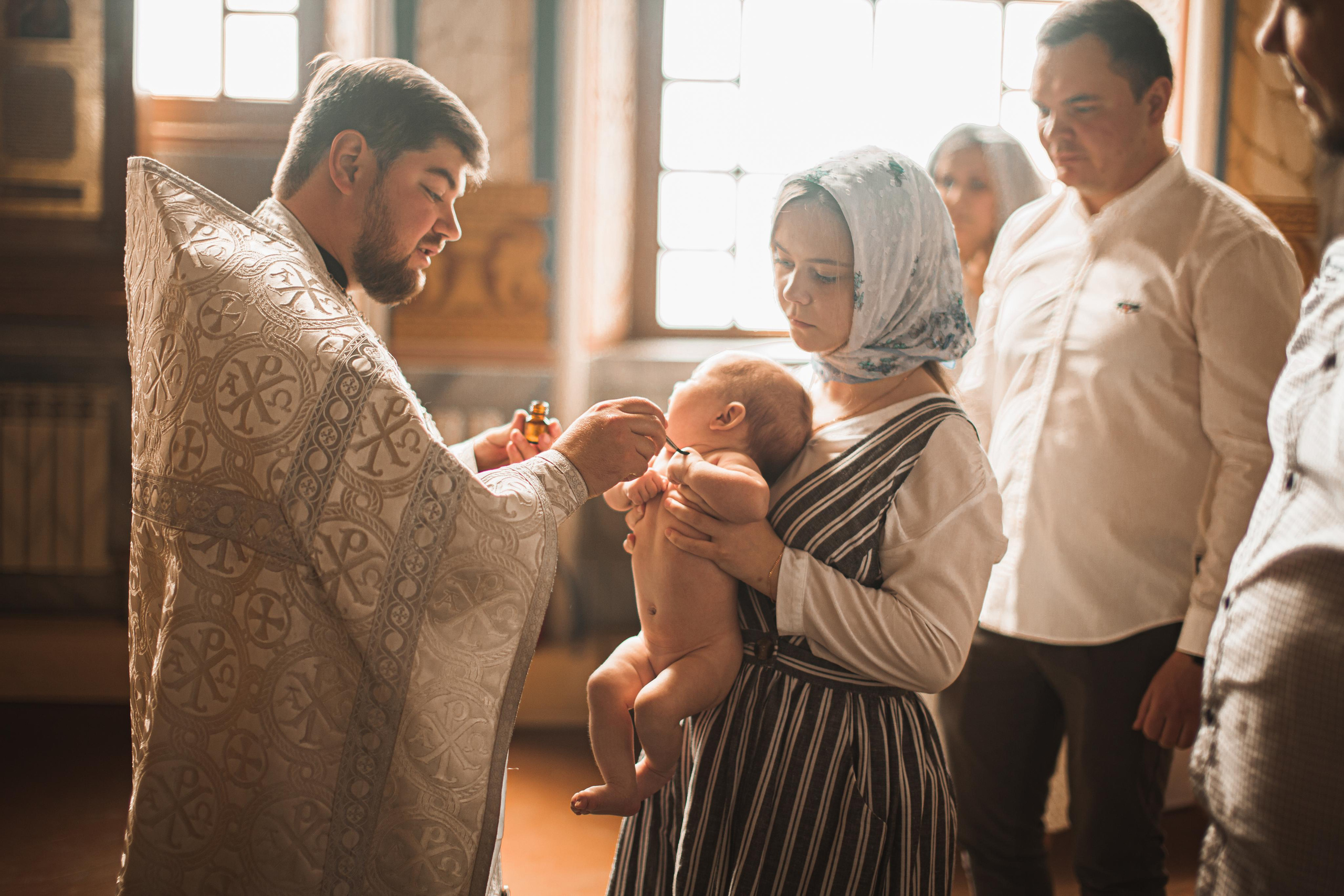 Крещение.Собор Александра Невского. Фотограф на крещение и венчание в Нижнем Новгороде.Свадебный Фотограф