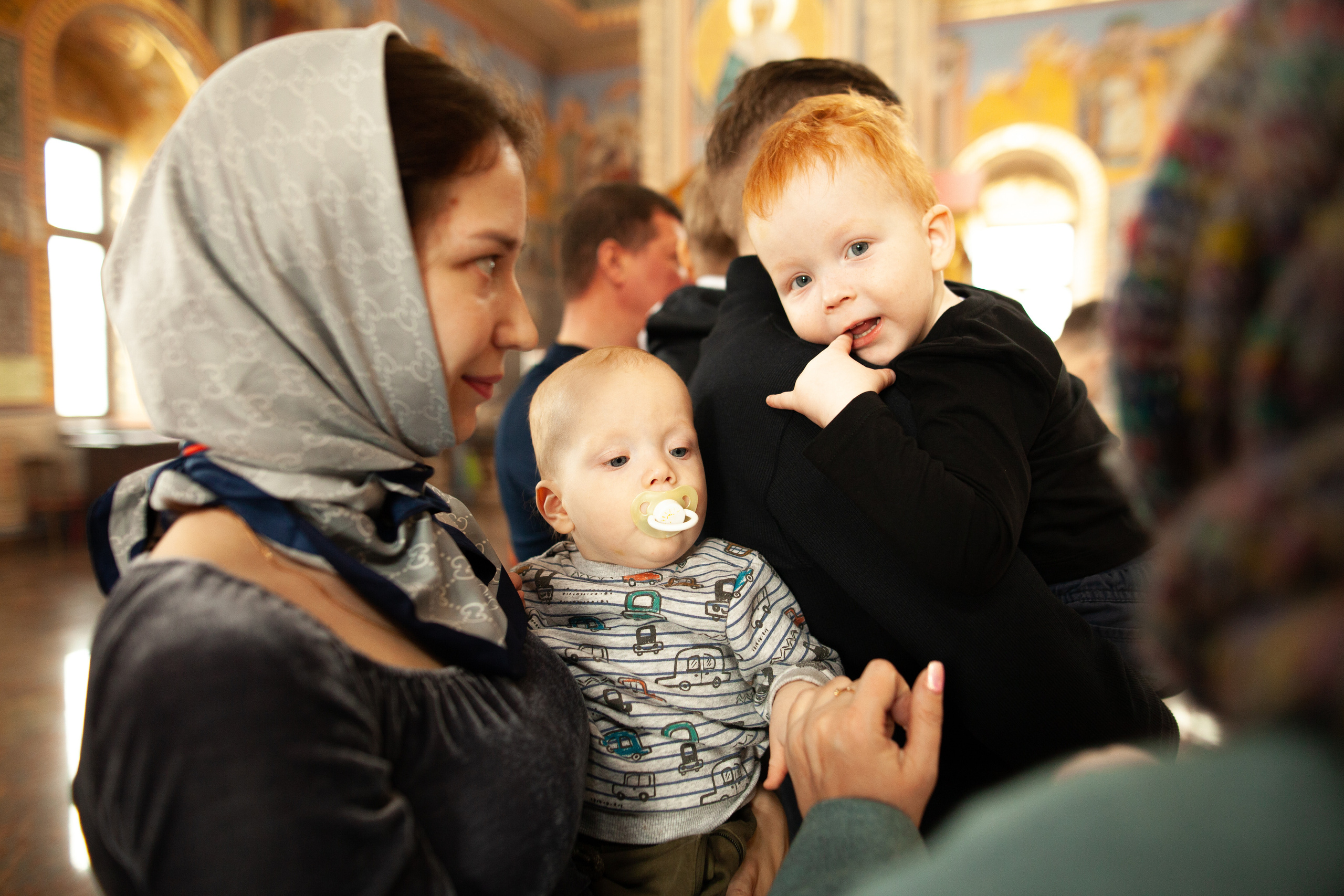 Крещение. Храм Георгия Всеволодовича. Фотограф на крещение и венчание в Нижнем Новгороде.Свадебный Фотограф