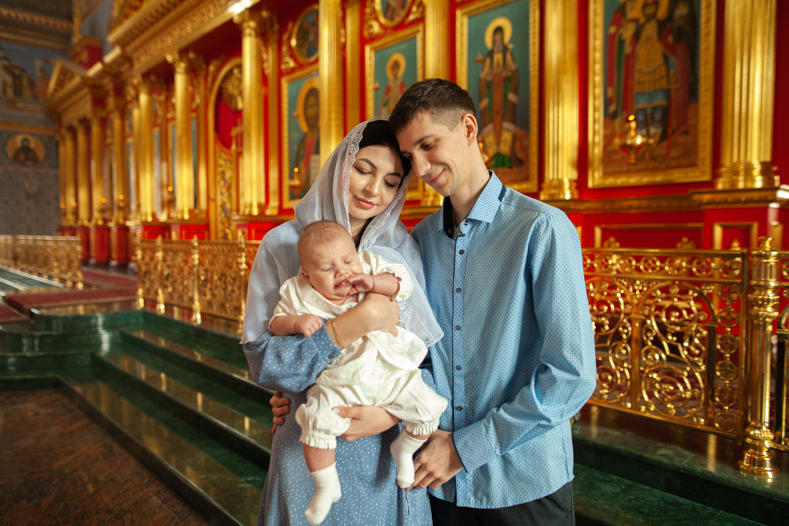 Крещение. Храм Георгия Всеволодовича. Фотограф на крещение и венчание в Нижнем Новгороде.Свадебный Фотограф