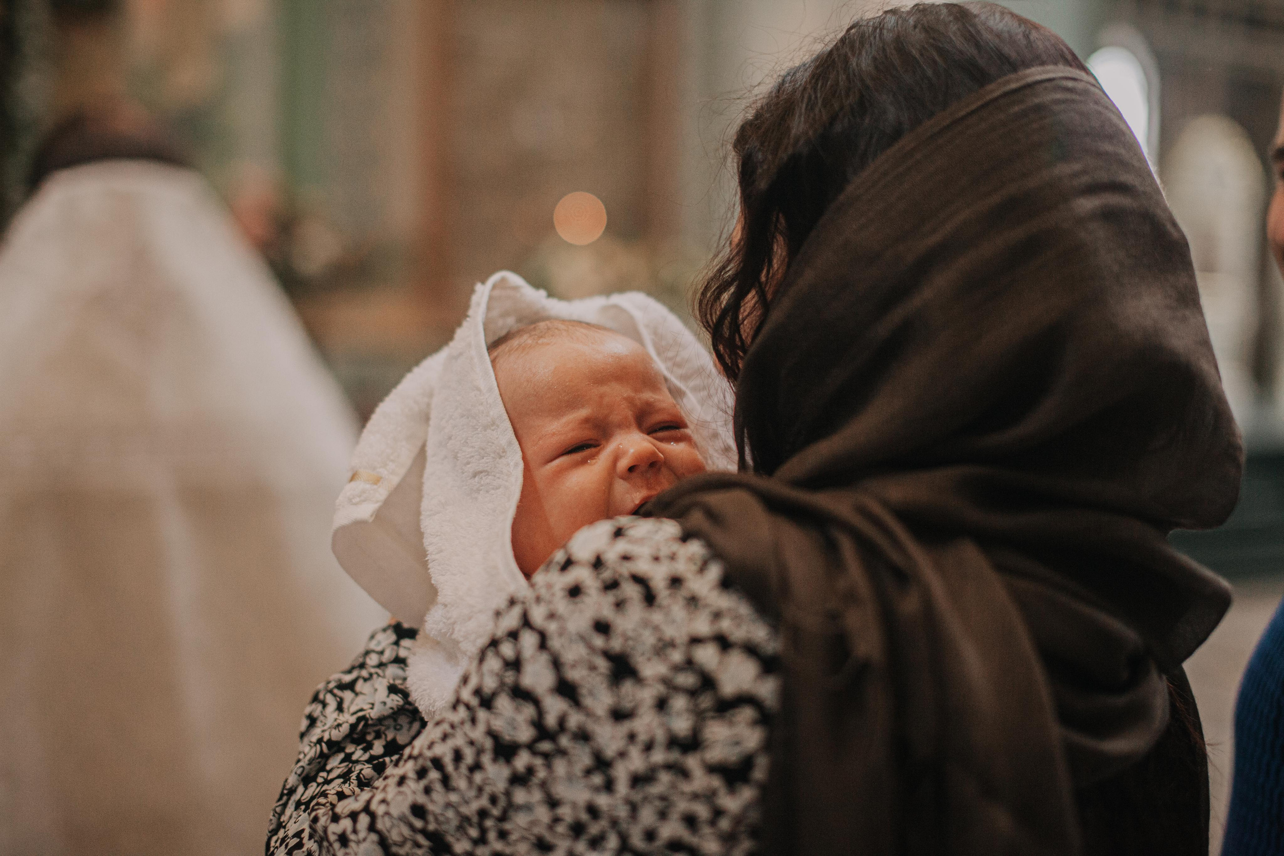 Крещение. Церковь Вознесения Господня на Ильинке. Фотограф на крещение и венчание в Нижнем Новгороде.Свадебный Фотограф
