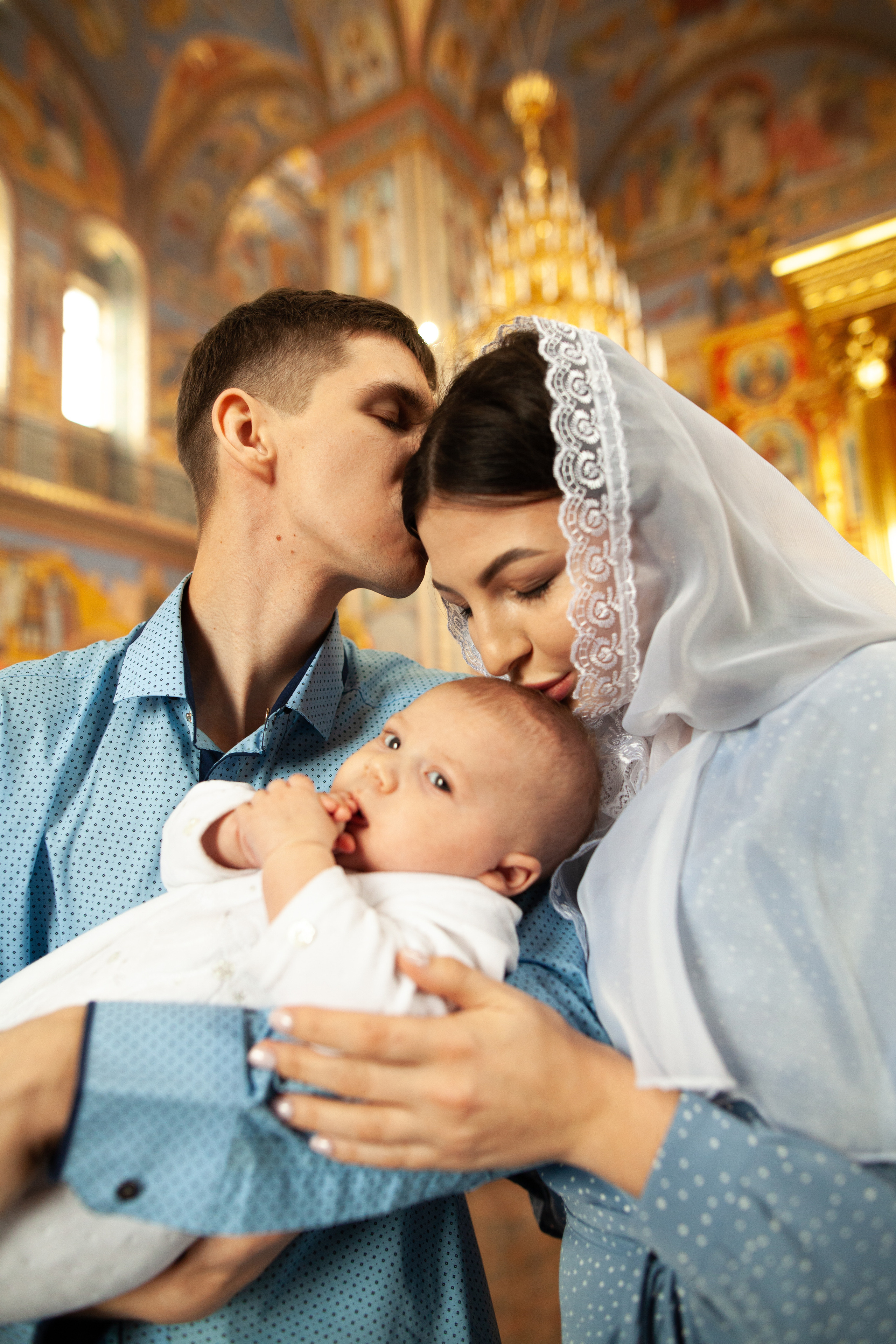 Крещение. Храм Георгия Всеволодовича. Фотограф на крещение и венчание в Нижнем Новгороде.Свадебный Фотограф