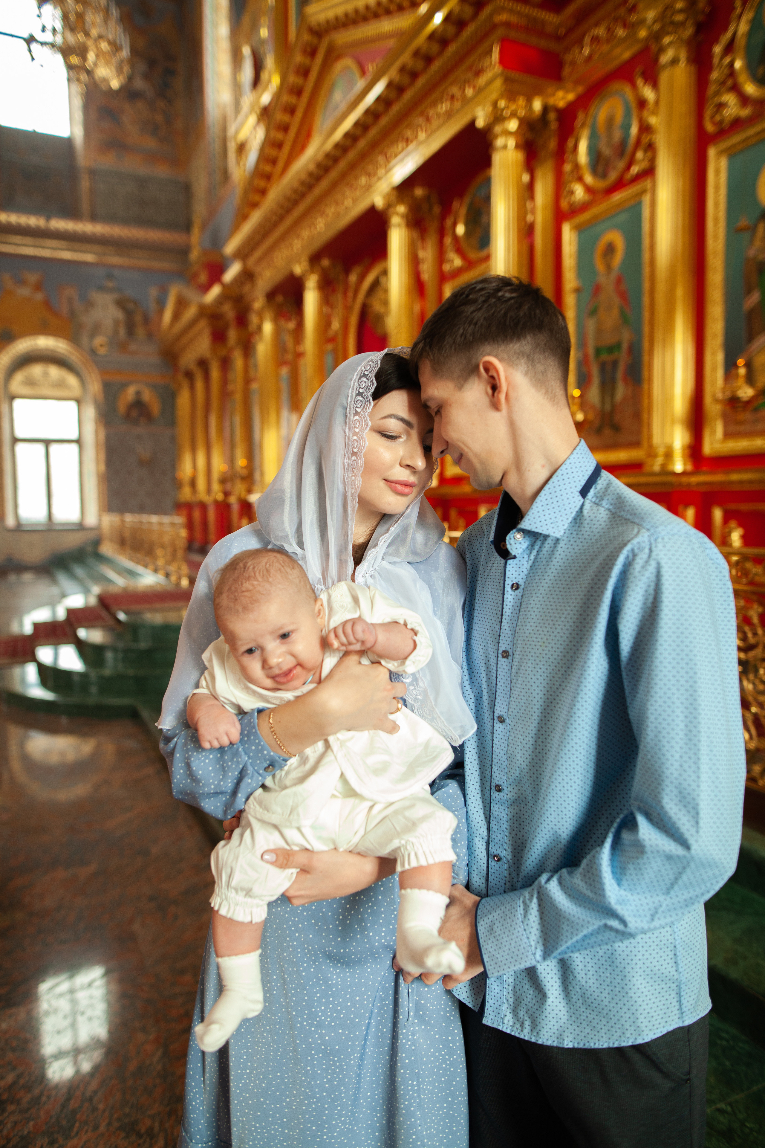 Крещение. Храм Георгия Всеволодовича. Фотограф на крещение и венчание в Нижнем Новгороде.Свадебный Фотограф