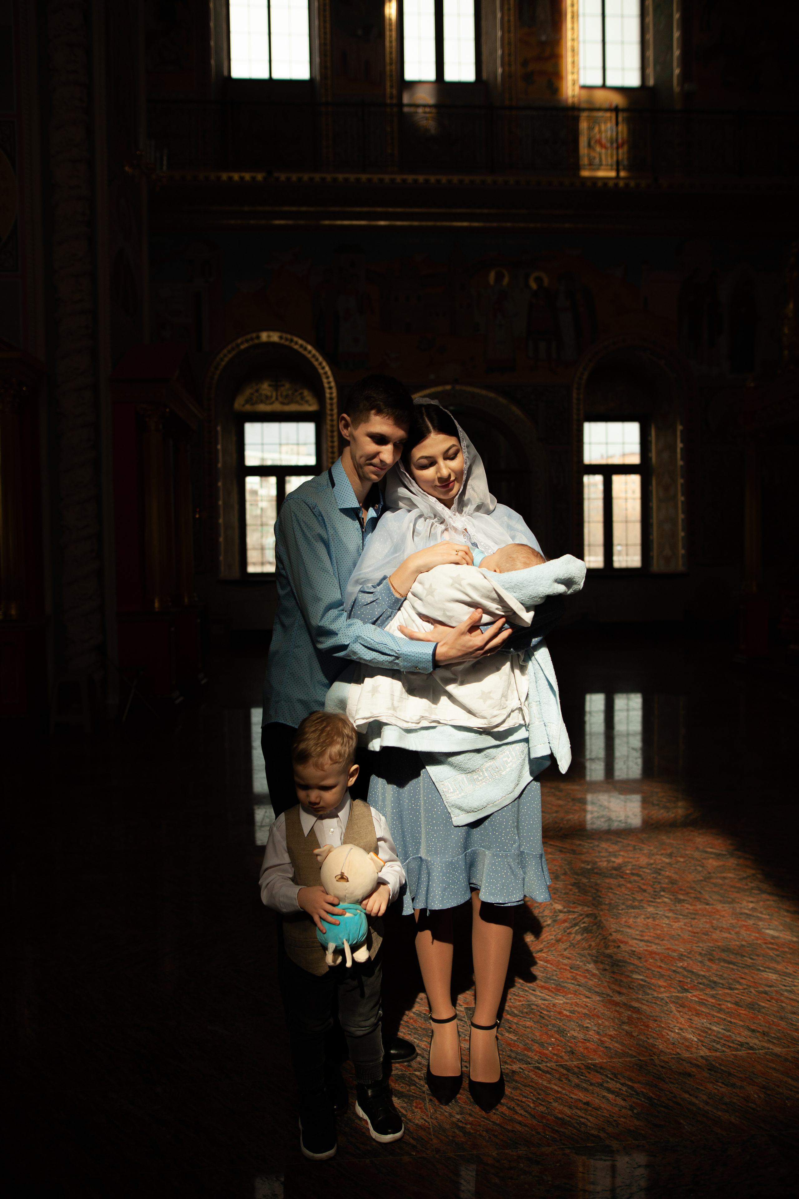 Крещение. Храм Георгия Всеволодовича. Фотограф на крещение и венчание в Нижнем Новгороде.Свадебный Фотограф