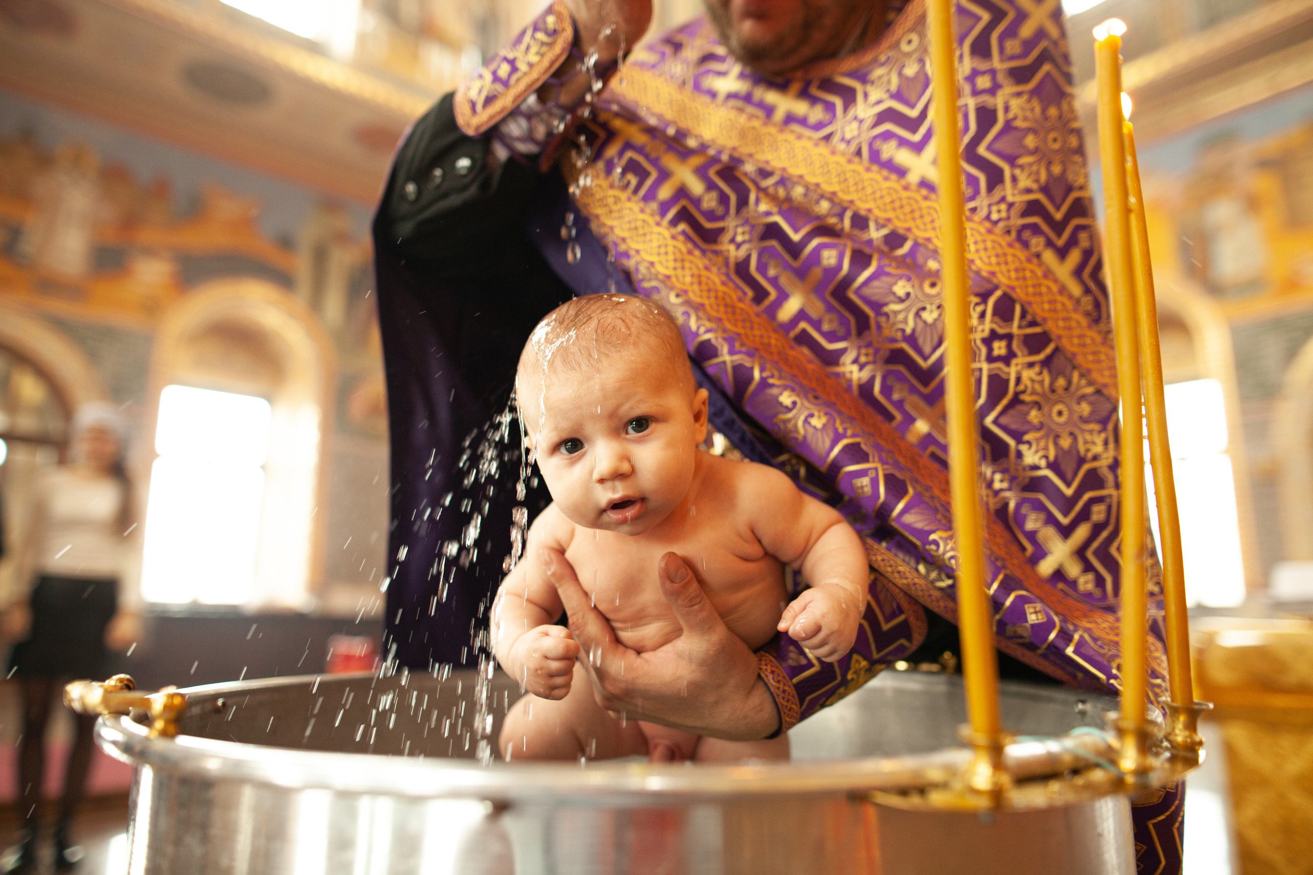 Крещение. Храм Георгия Всеволодовича. Фотограф на крещение и венчание в Нижнем Новгороде.Свадебный Фотограф