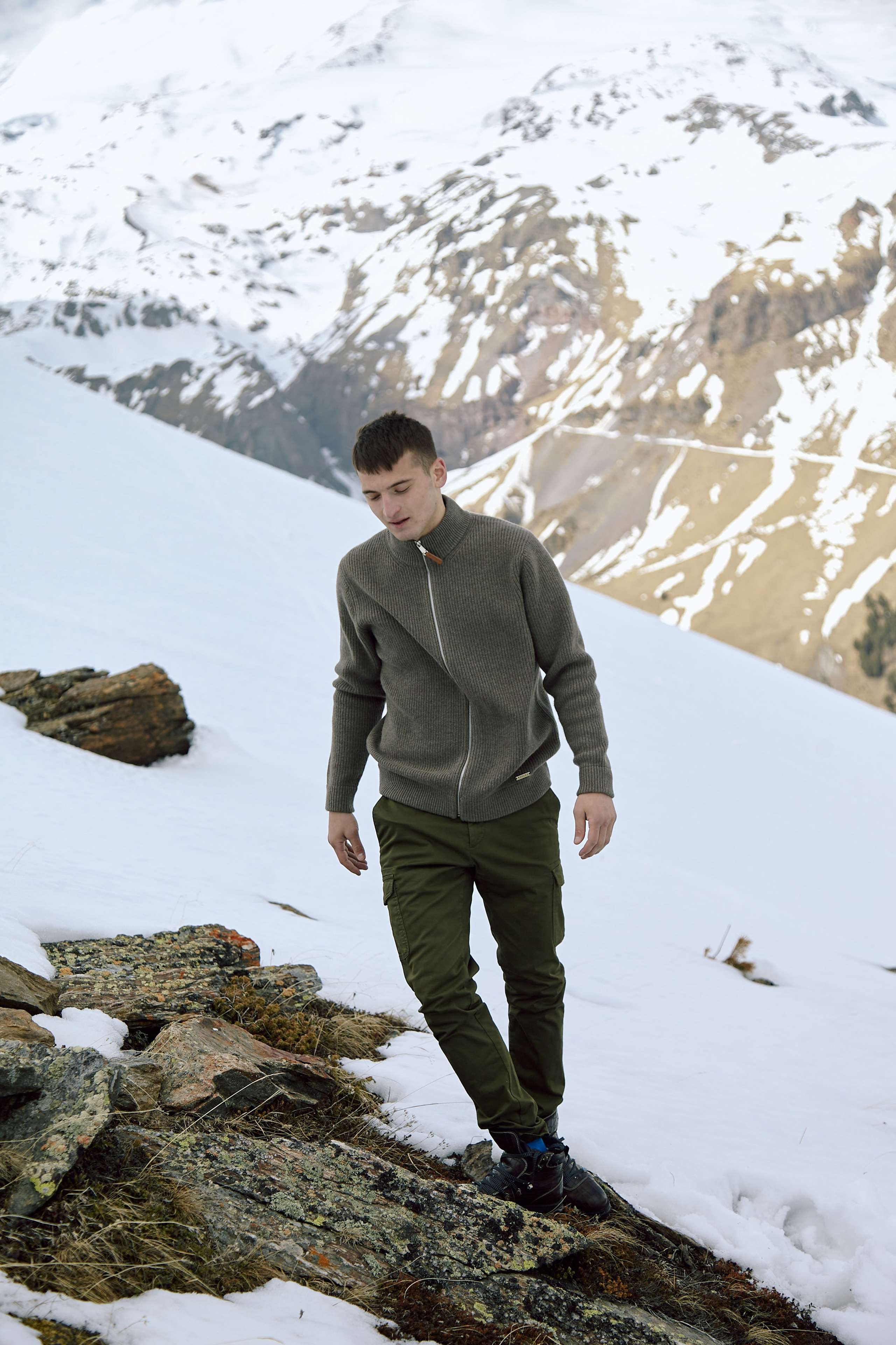 Съемка для бренда одежды под ключ. Фотограф Продюсер в горах КБР / Москва  Нальчик Горы