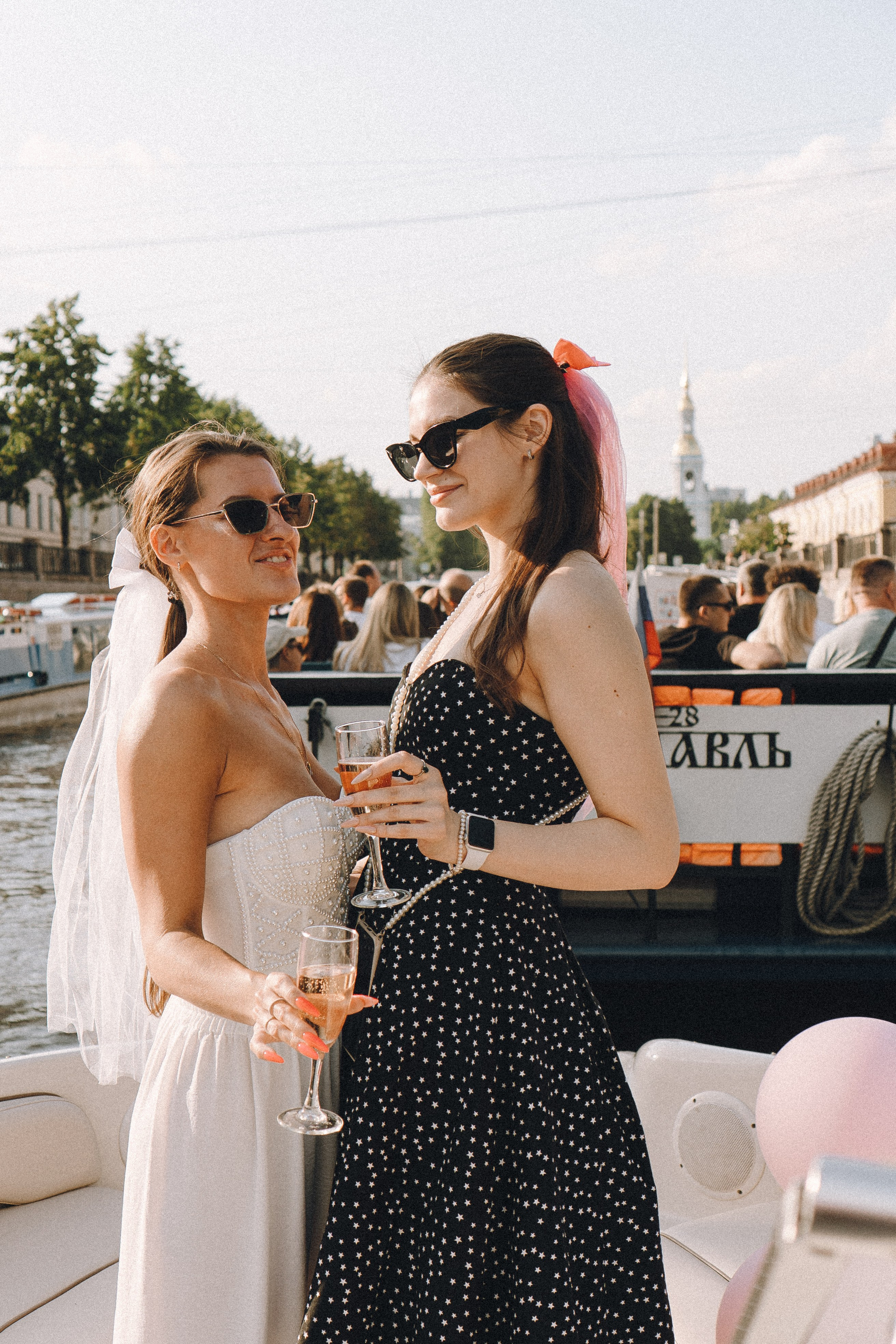 ДЕВИЧНИК НА КАТЕРЕ. Профессиональный фотограф, Санкт-Петербург — Виктория Богомолова