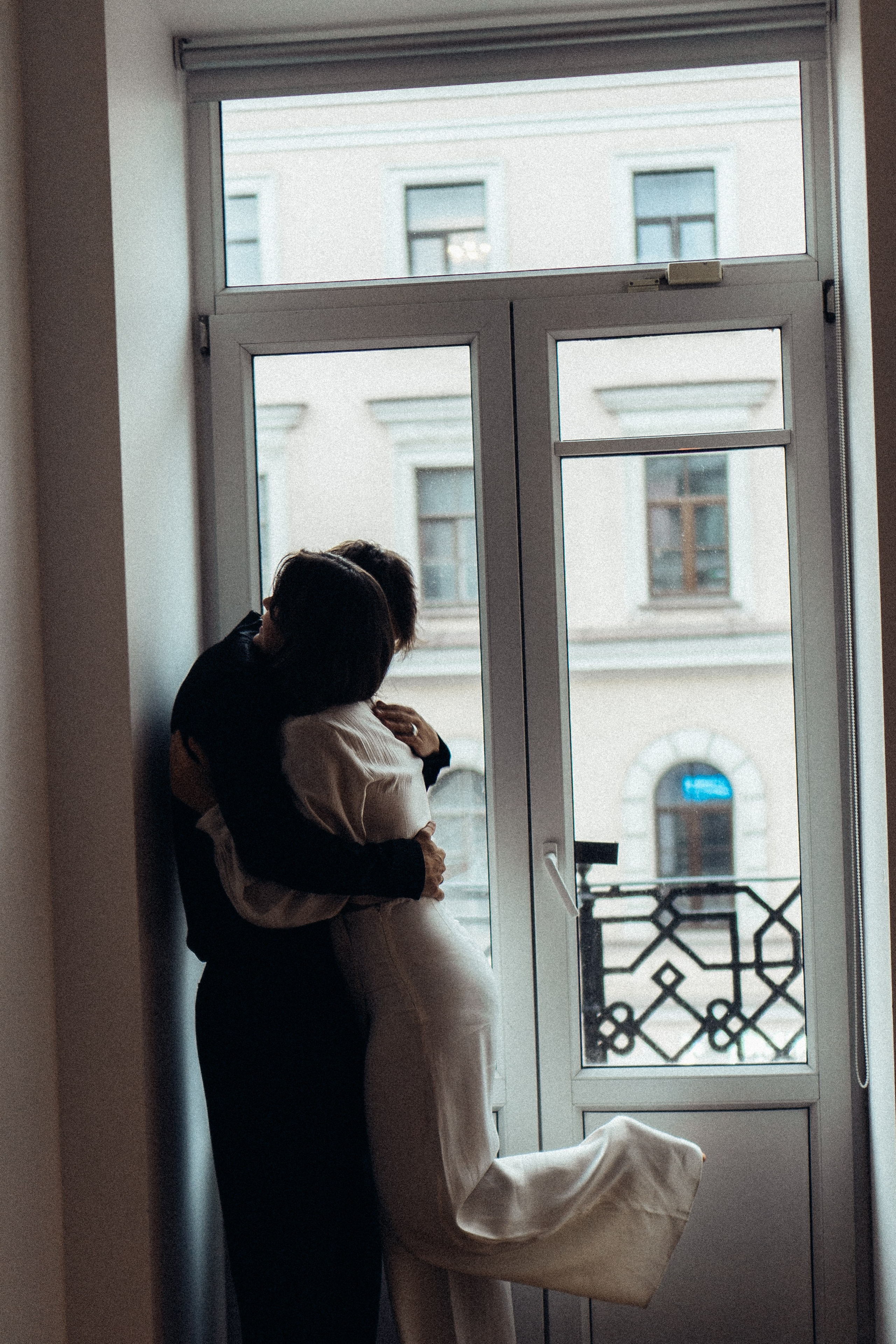 УТРО ЖЕНИХА И НЕВЕСТЫ В ПИТЕРСКОЙ КВАРТИРЕ И СЬЕМКА С СВАДЕБНЫХ ОБРАЗАХ. Профессиональный фотограф, Санкт-Петербург — Виктория Богомолова