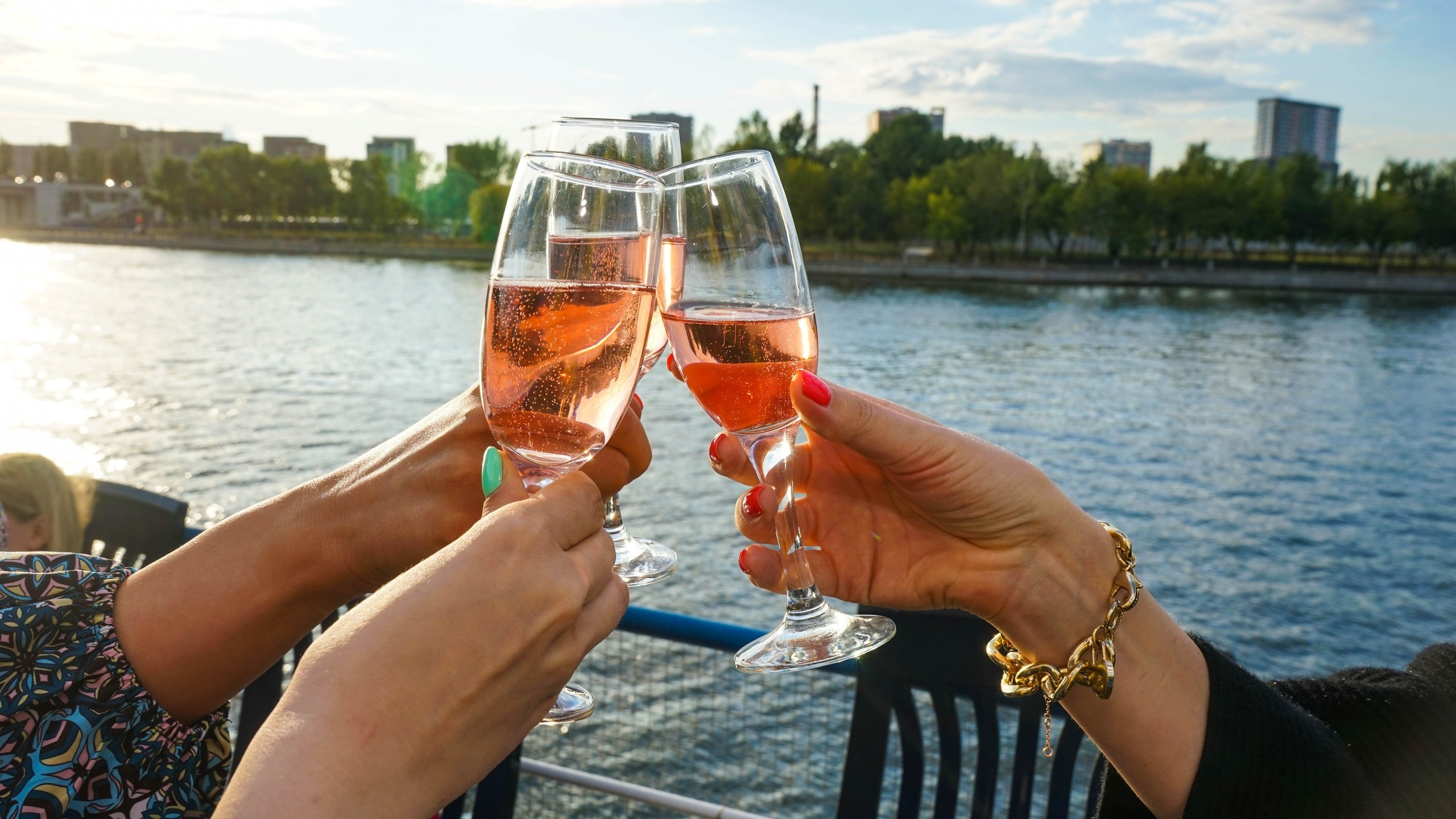 Танцы на воде | 24.07.21. Галерея Фантим