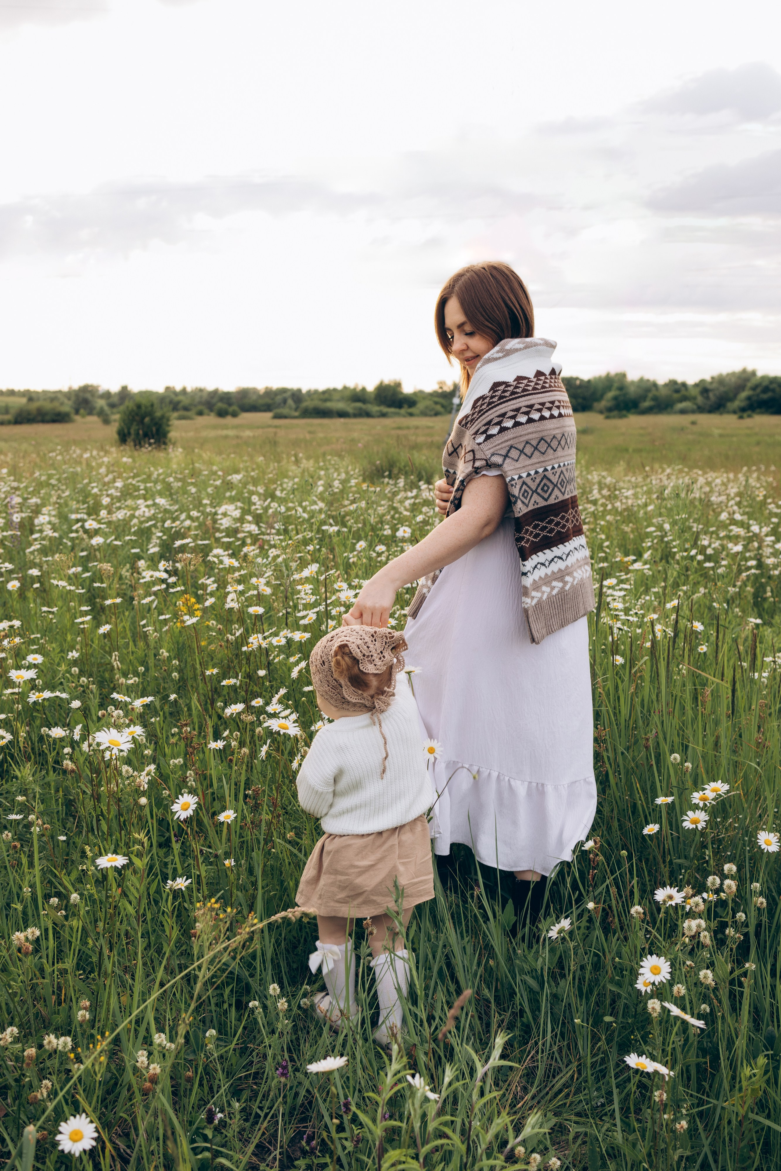 Мира и ромашки