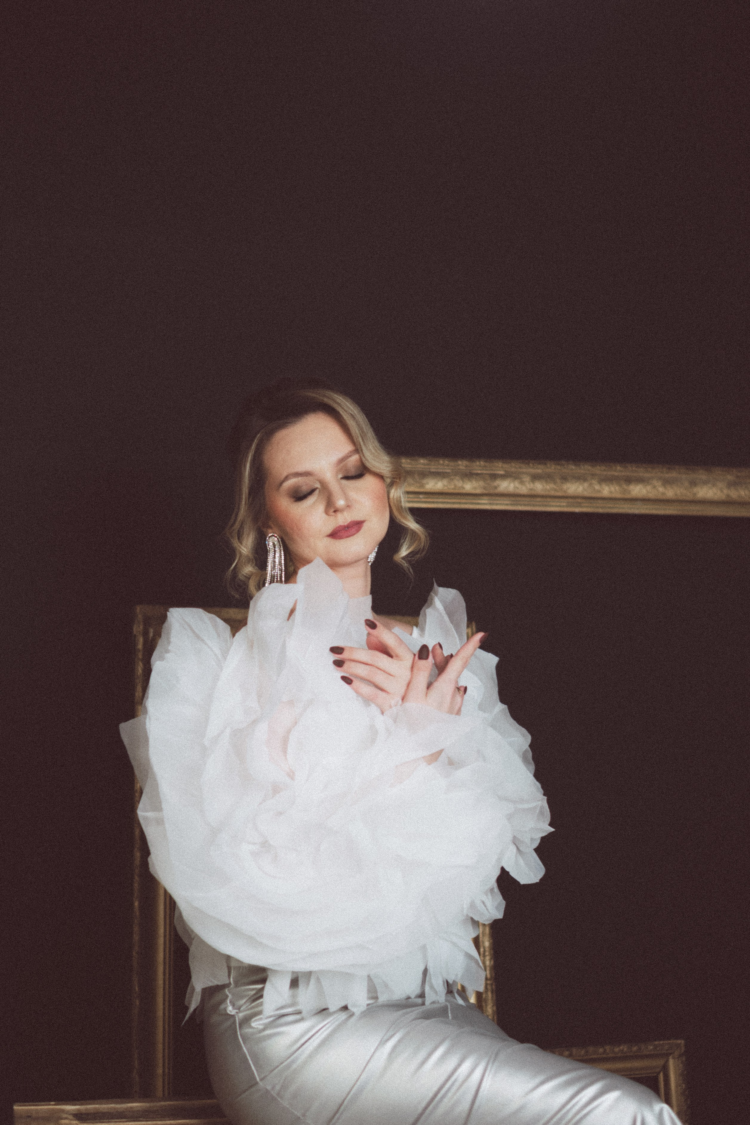 НОВОГОДНЯЯ ФОТОСЕСИИЯ В СТУДИИ ДЛЯ ДЕВУШКИ И ПРОГУЛКА ПО ЧЕРНЫШЕВСКОЙ. Профессиональный фотограф, Санкт-Петербург — Виктория Богомолова