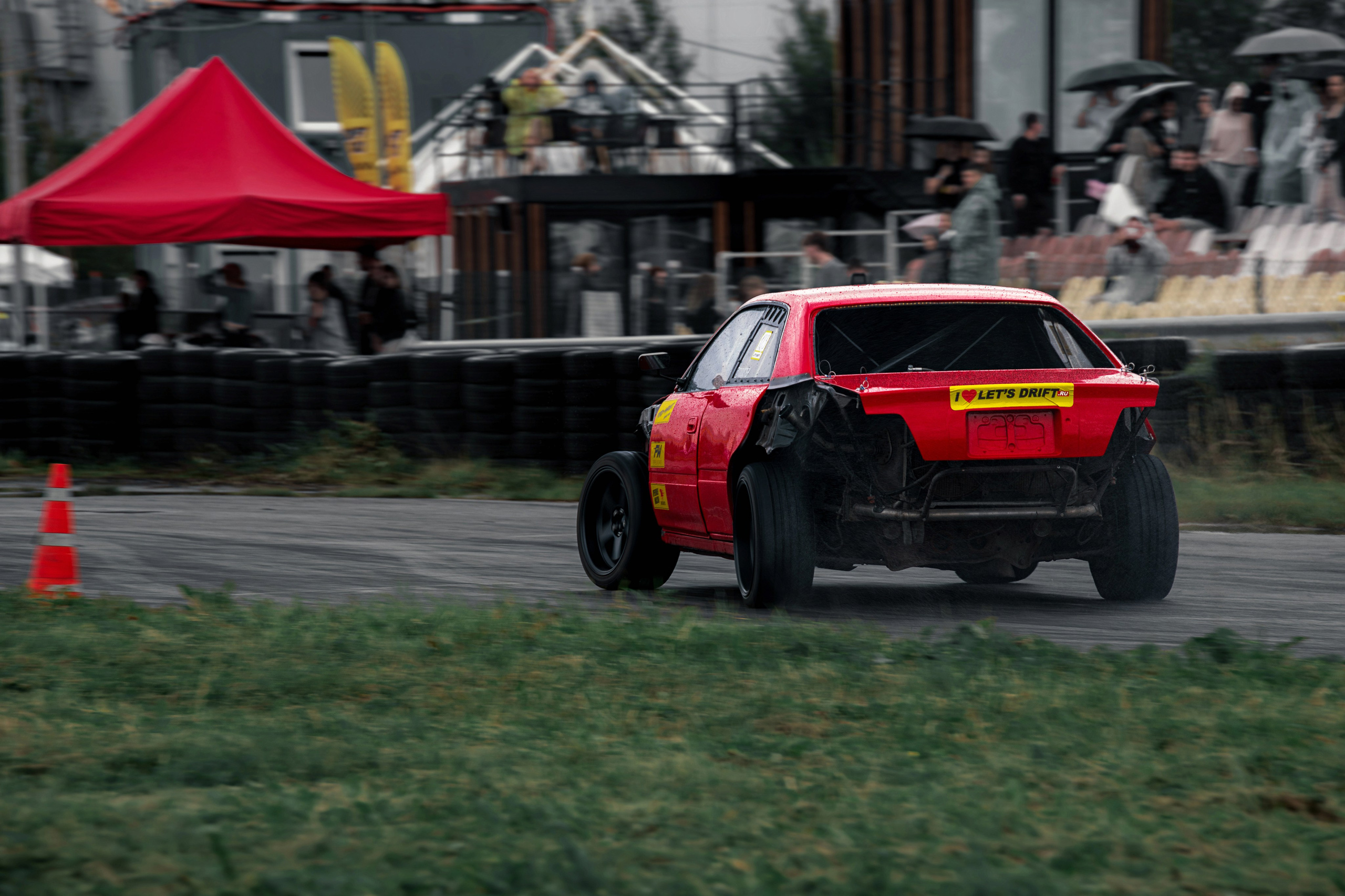 Фотосъемка дрифта в Санкт-Петербурге | Энергичные кадры для спортивных медиа