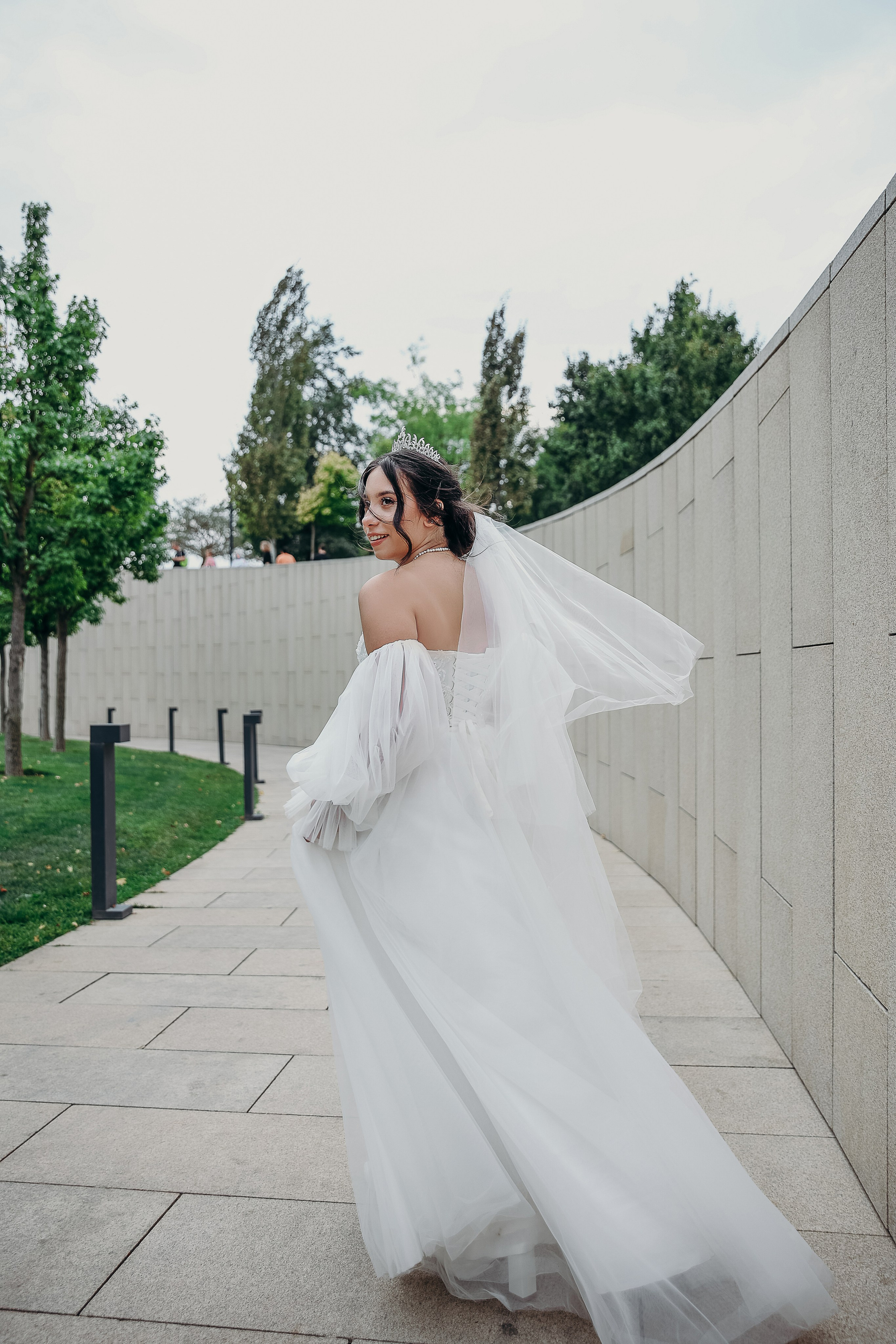 Свадебная прогулка в парке Галицкого 23.08.2024. Свадебный и семейный фотограф Виолетта Сидельникова. Краснодар, Россия, Беларусь, Европа