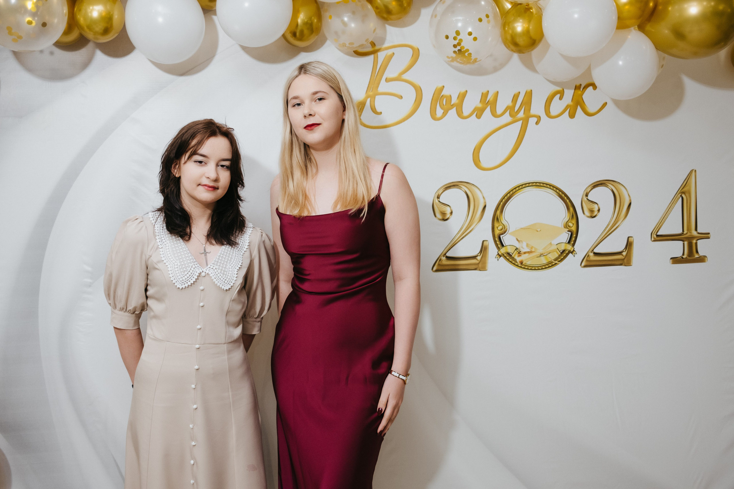 Выпускной 11 класс школы № 30. Свадебный и репортажной фотограф Денис Ожигин в Краснодаре и Краснодарском крае