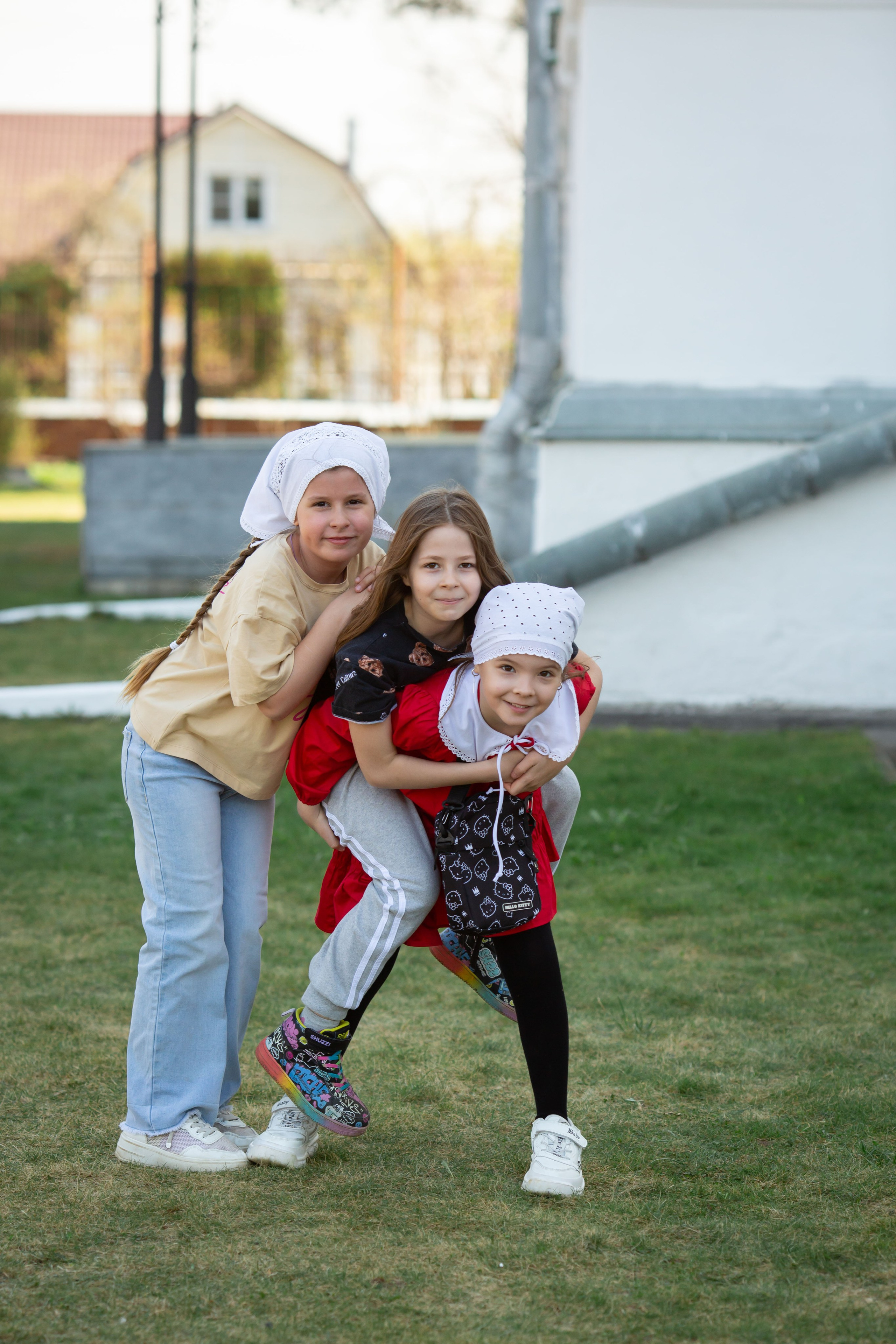 Пасха Воскресенский храм с Ашитково и ярмарка около храма. Семейный и детский фотограф Анна Петракова