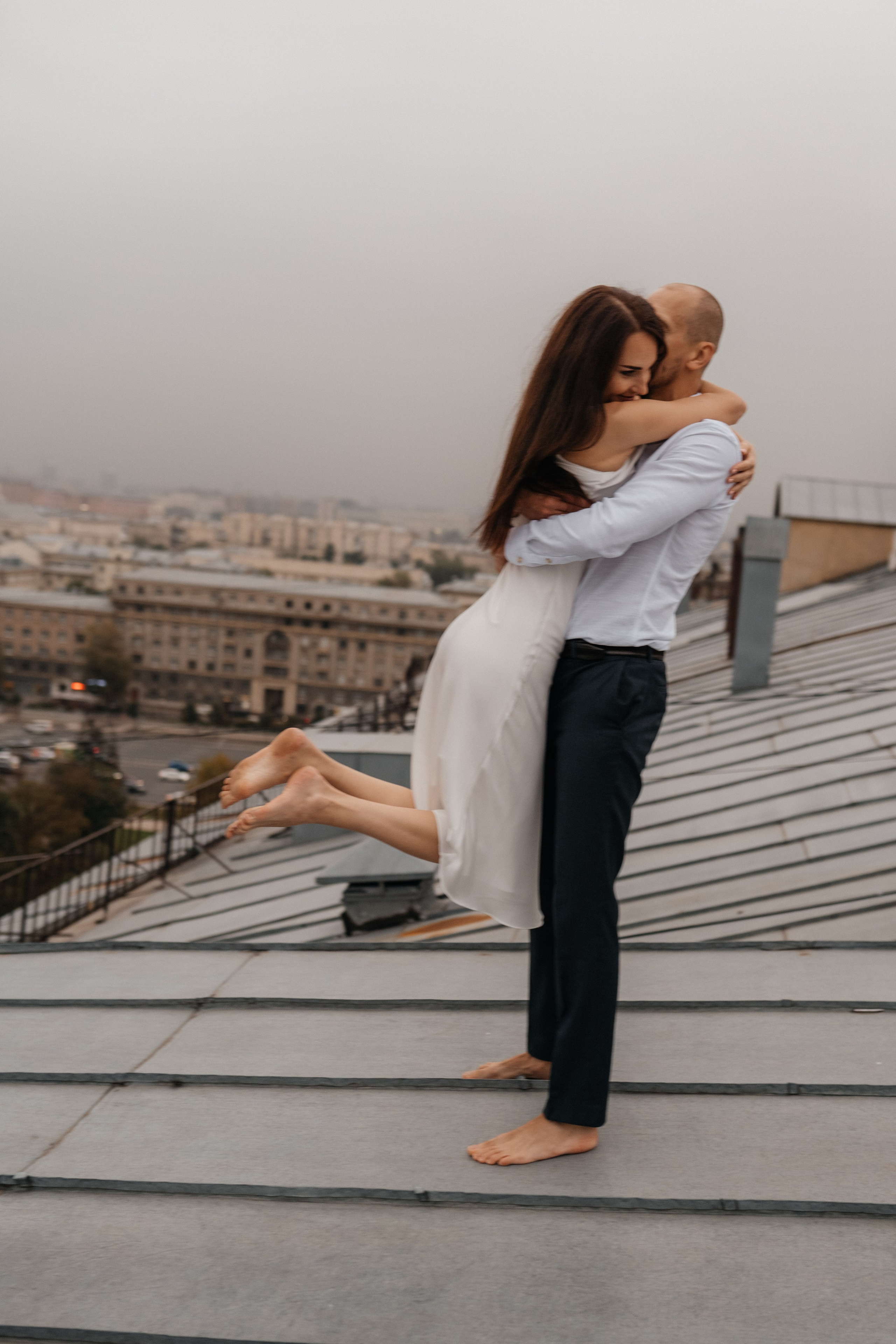 Свадебная прогулка «На крыше». Семейный и свадебный фотограф в Москве Виктория Махова