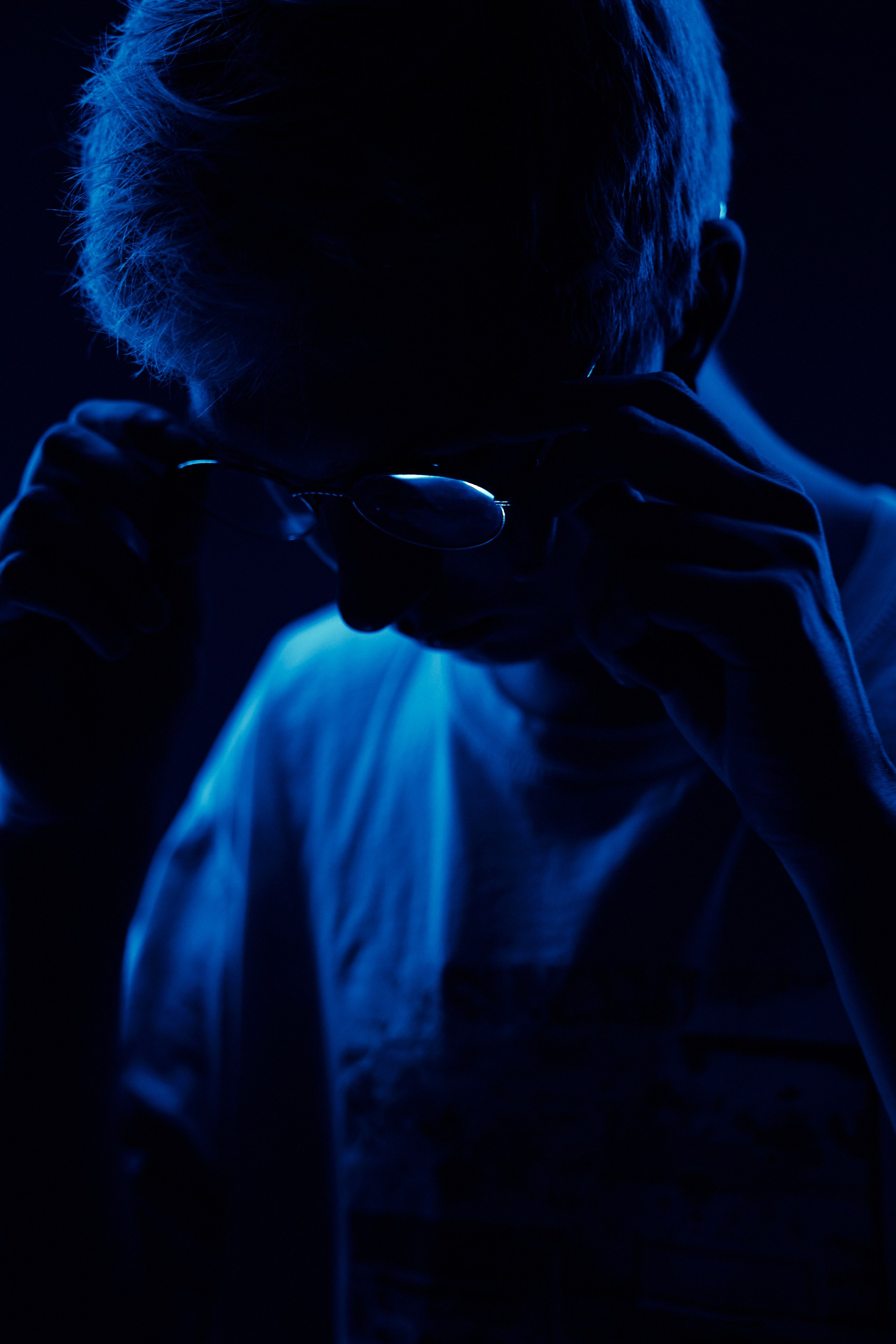 Фотограф Артём Савиных | Свадебная, репортажная, семейная съёмка Москва. Артём Савиных — профессиональный фотограф в Москве | Репортажи, свадьбы, портреты