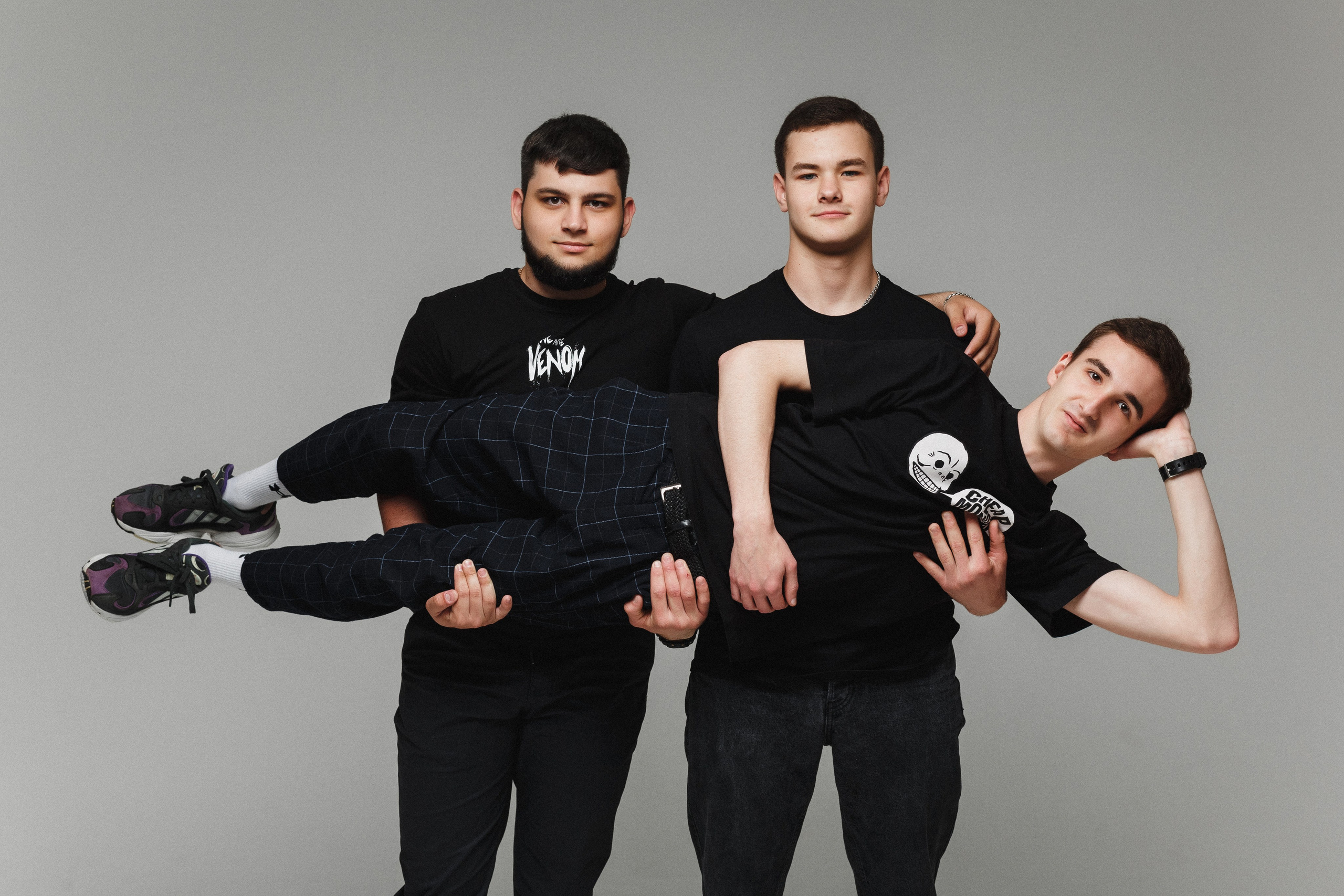 Портреты выпускников в фотостудии 'Faces' в Таганроге. Свадебный и семейный фотограф в Таганроге Бакарюк Антон