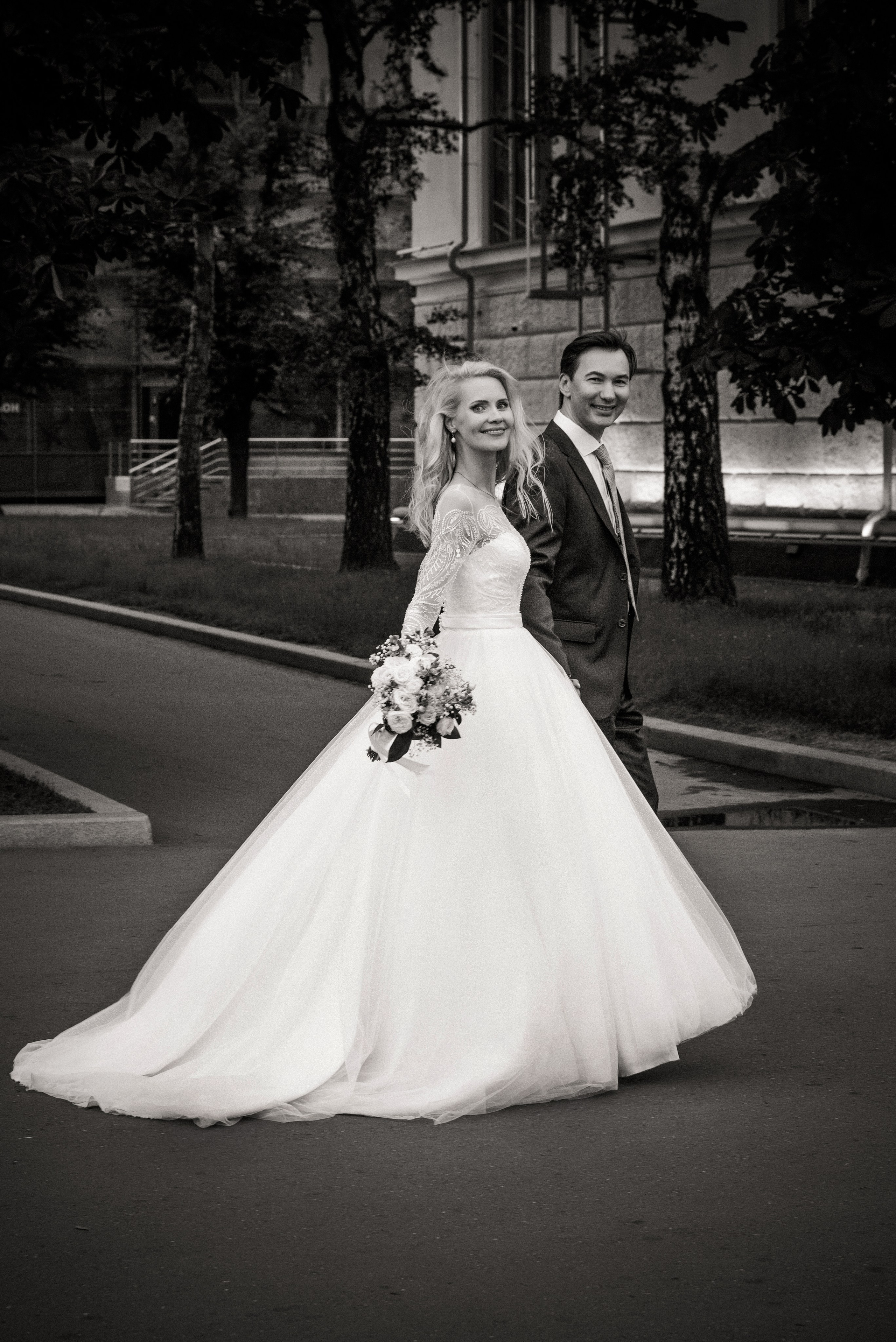 Свадебная фотосессия на ВДНХ. Свадебный и семейный фотограф в Москве и Подмосковье Лариса Козлова