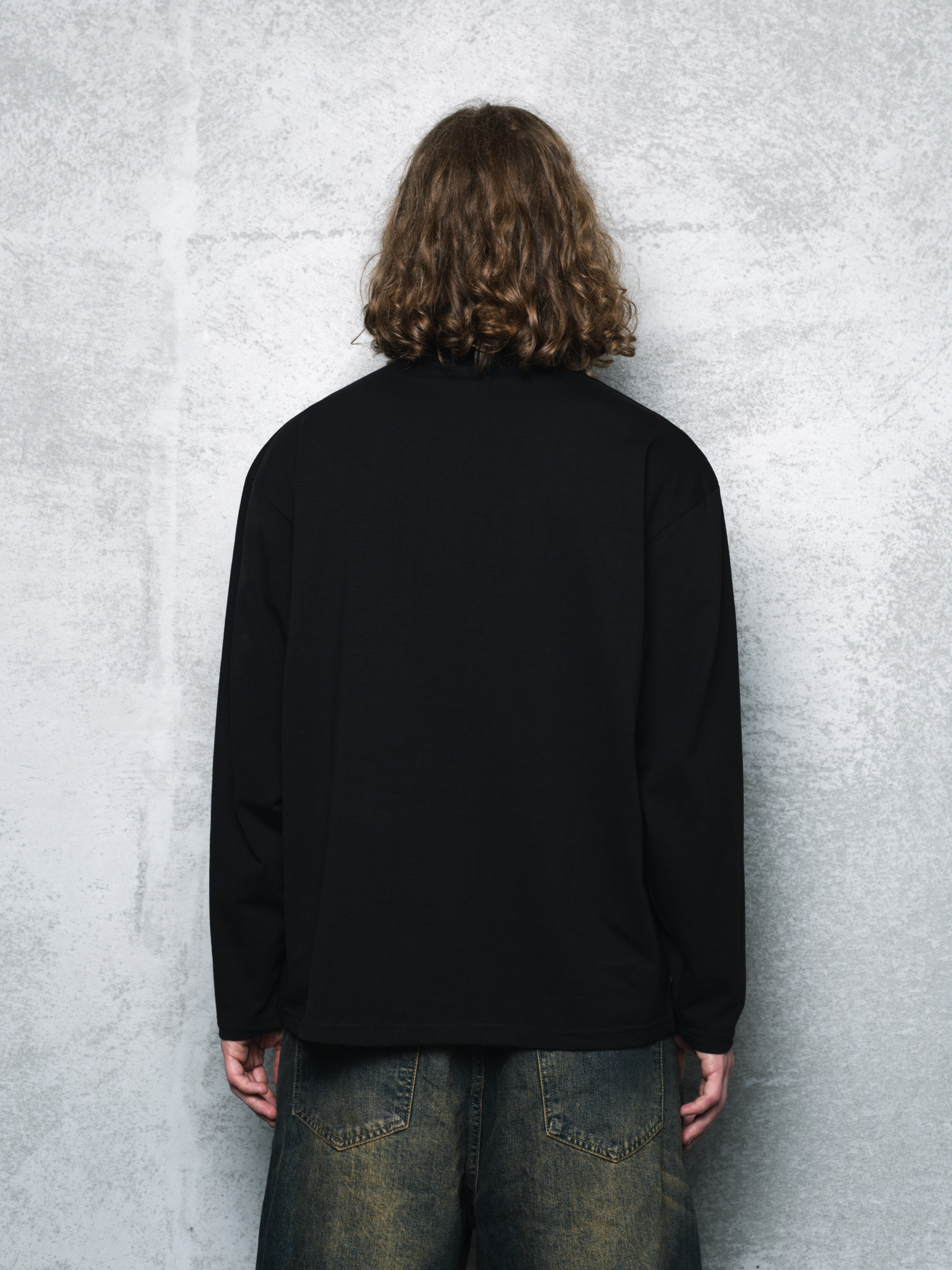 КАТАЛОГ | серый фон. RUNA production — стильные съемки для брендов