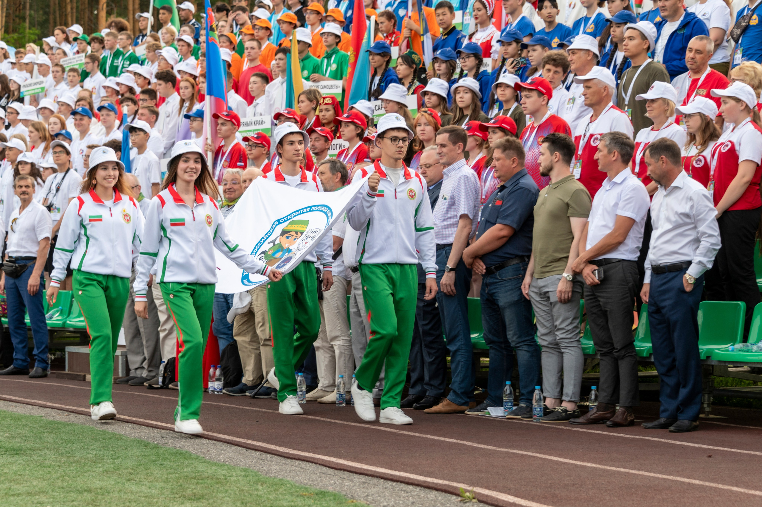 Полевая олимпиада Юных геологов. Фотограф Роман Адлер