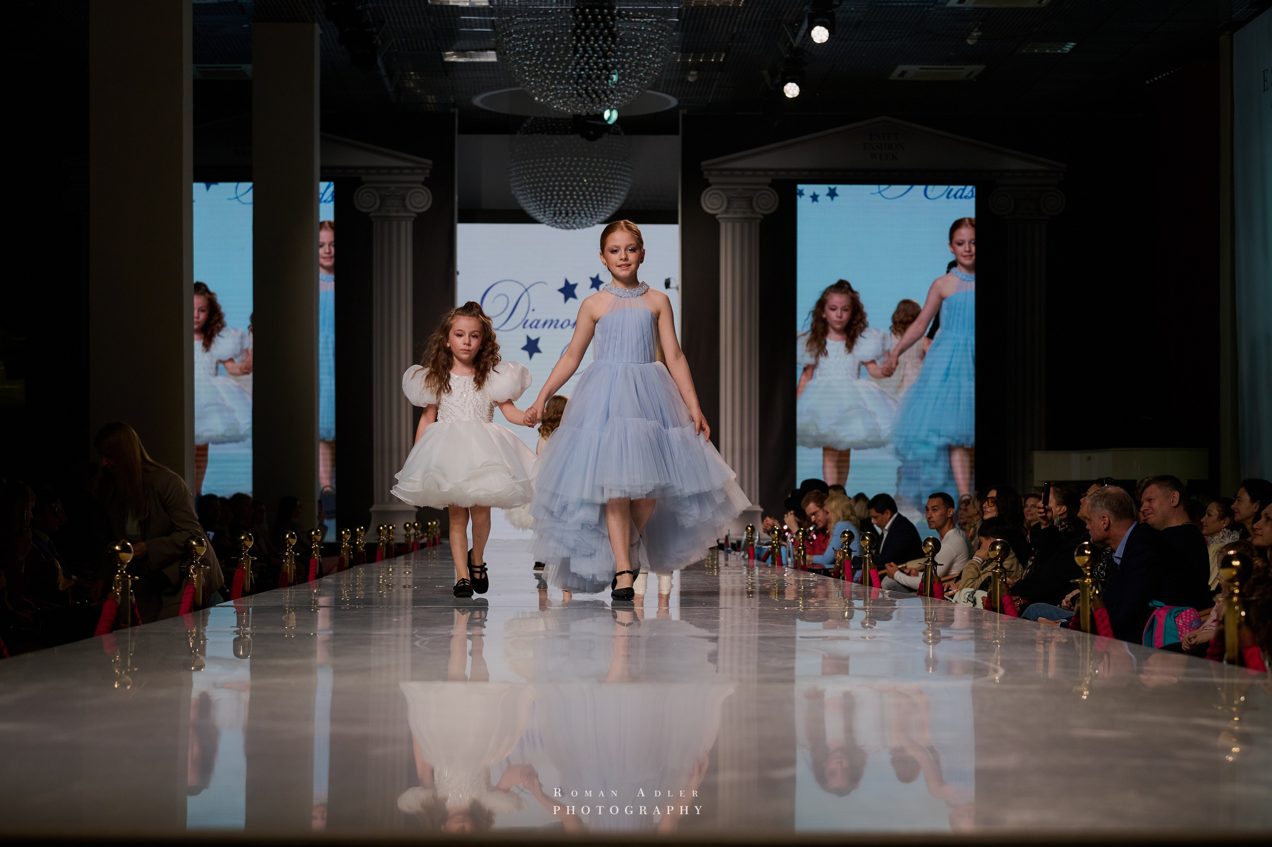 ESTET FASHION WEEK ВЕСНА — 2025. Фотограф Роман Адлер