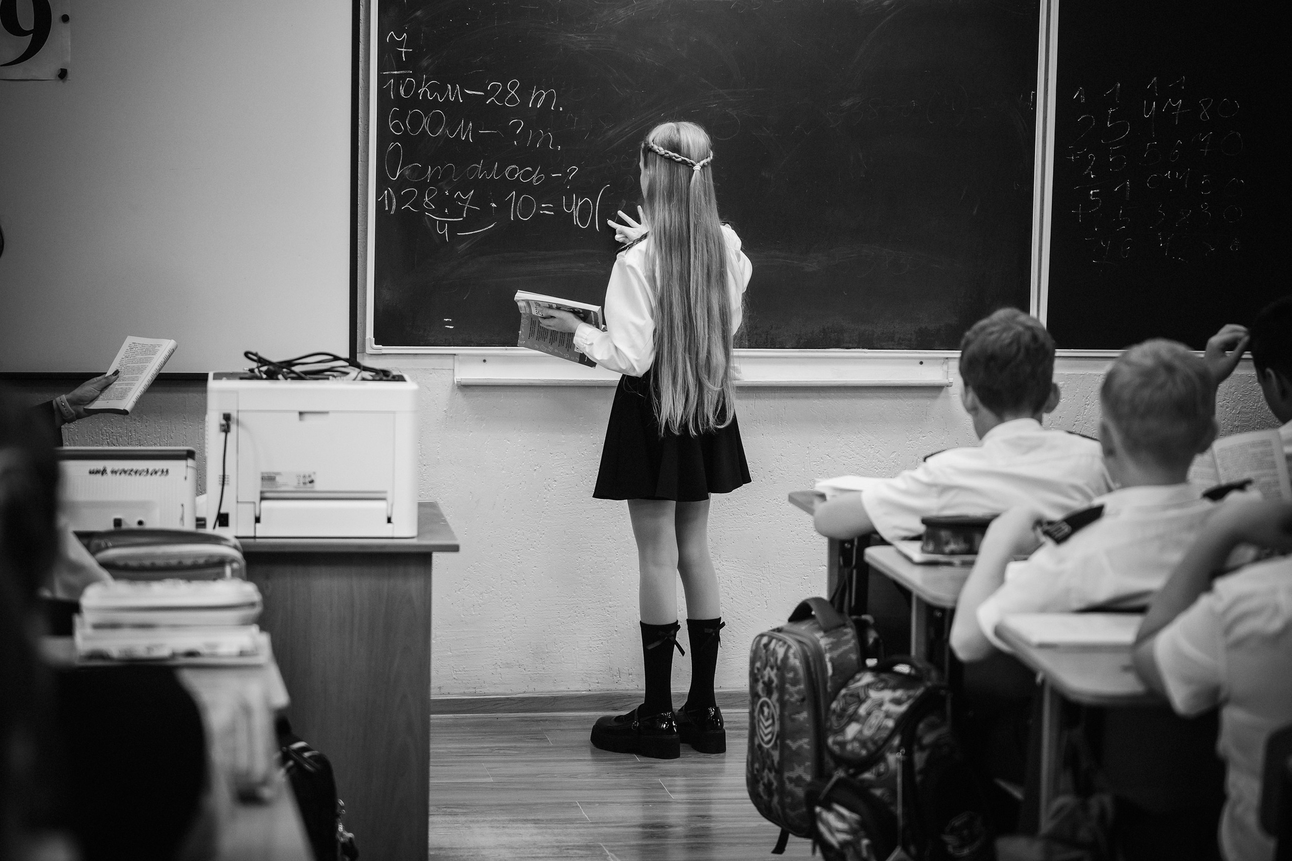 Юля, День в школе. Выпускные альбомы, школьные фотосессии в городе Новороссийске