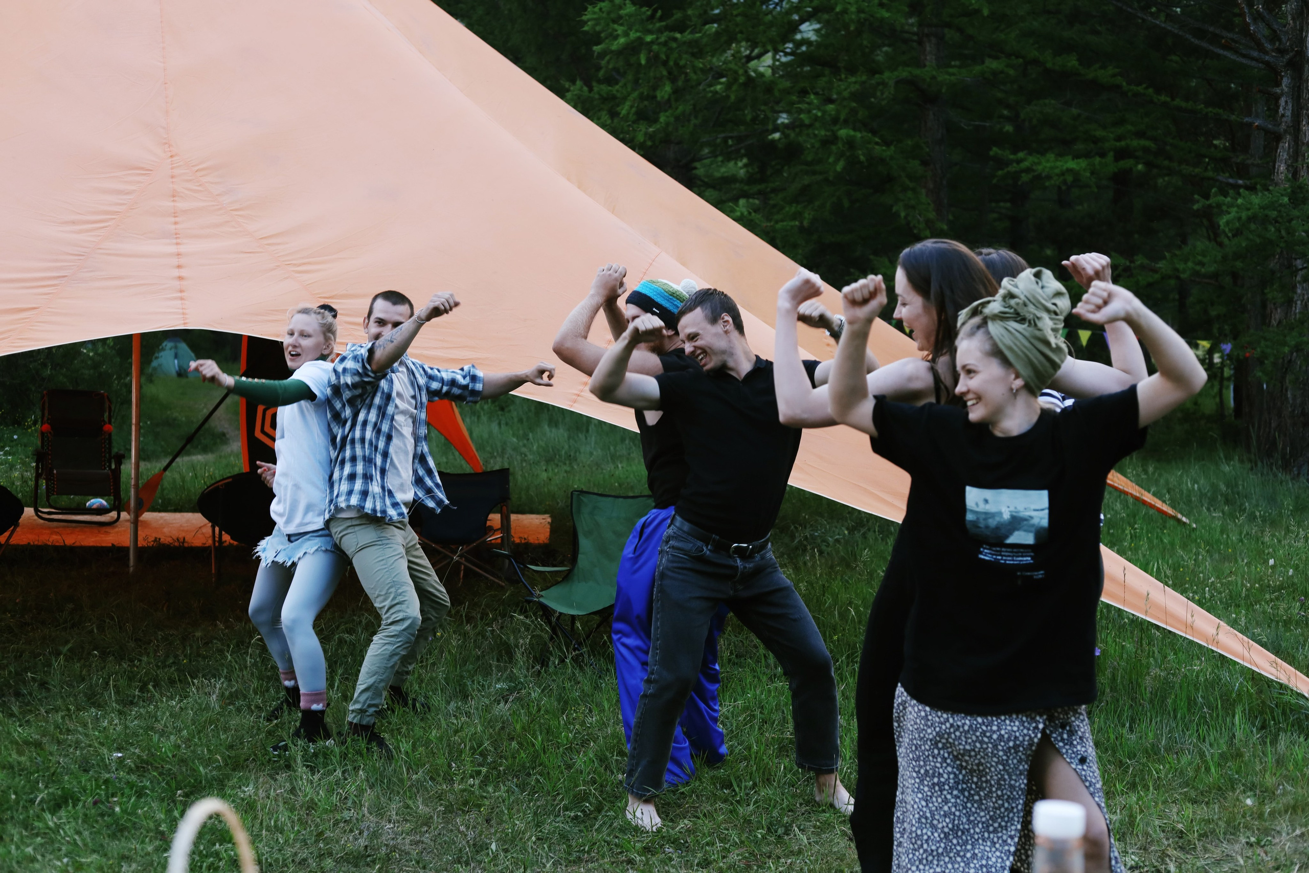 Лето 2024 / палатки. 1642 — первый лагерь для взрослых на Байкале