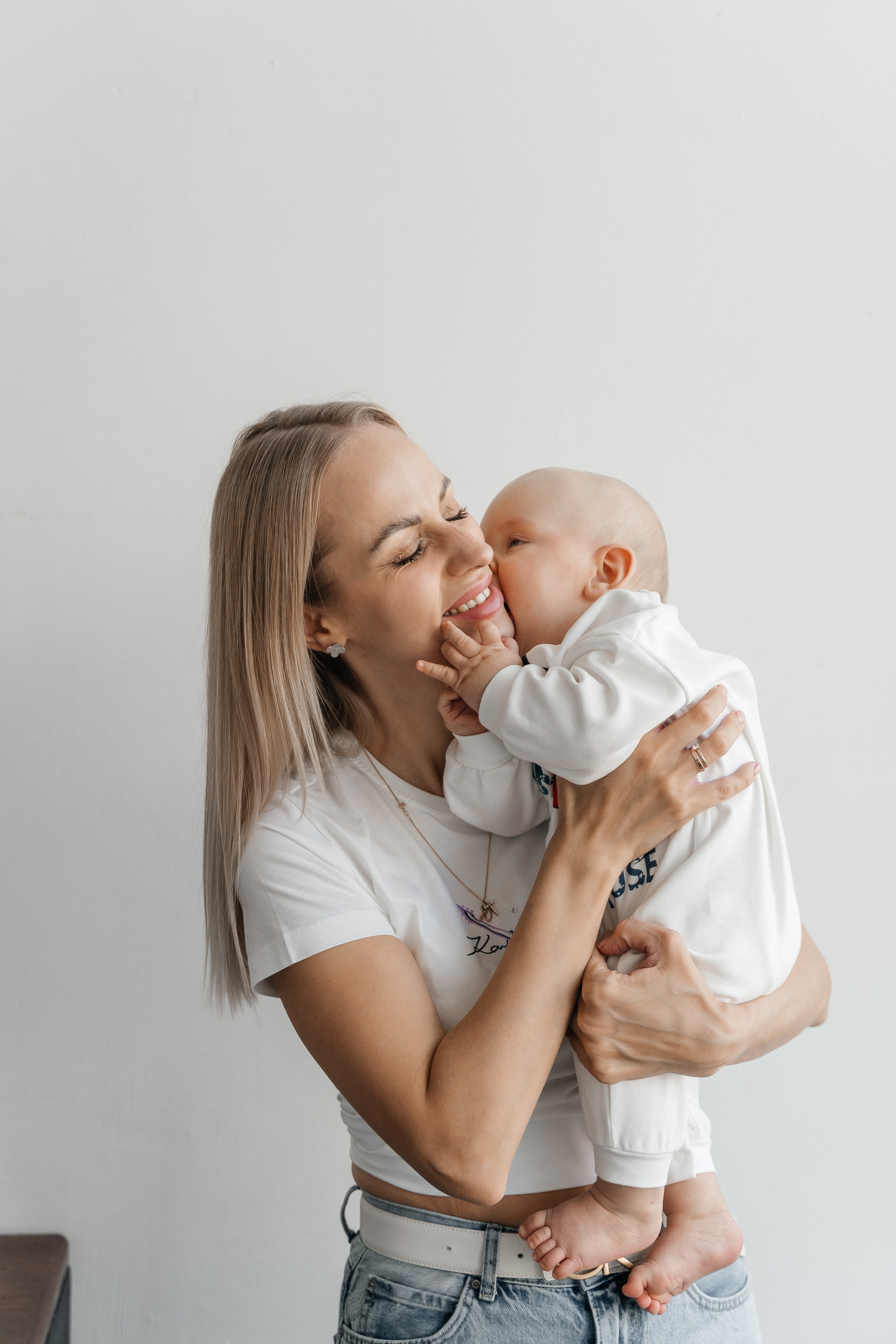 Саша, Юля и Лев. Волик Мария