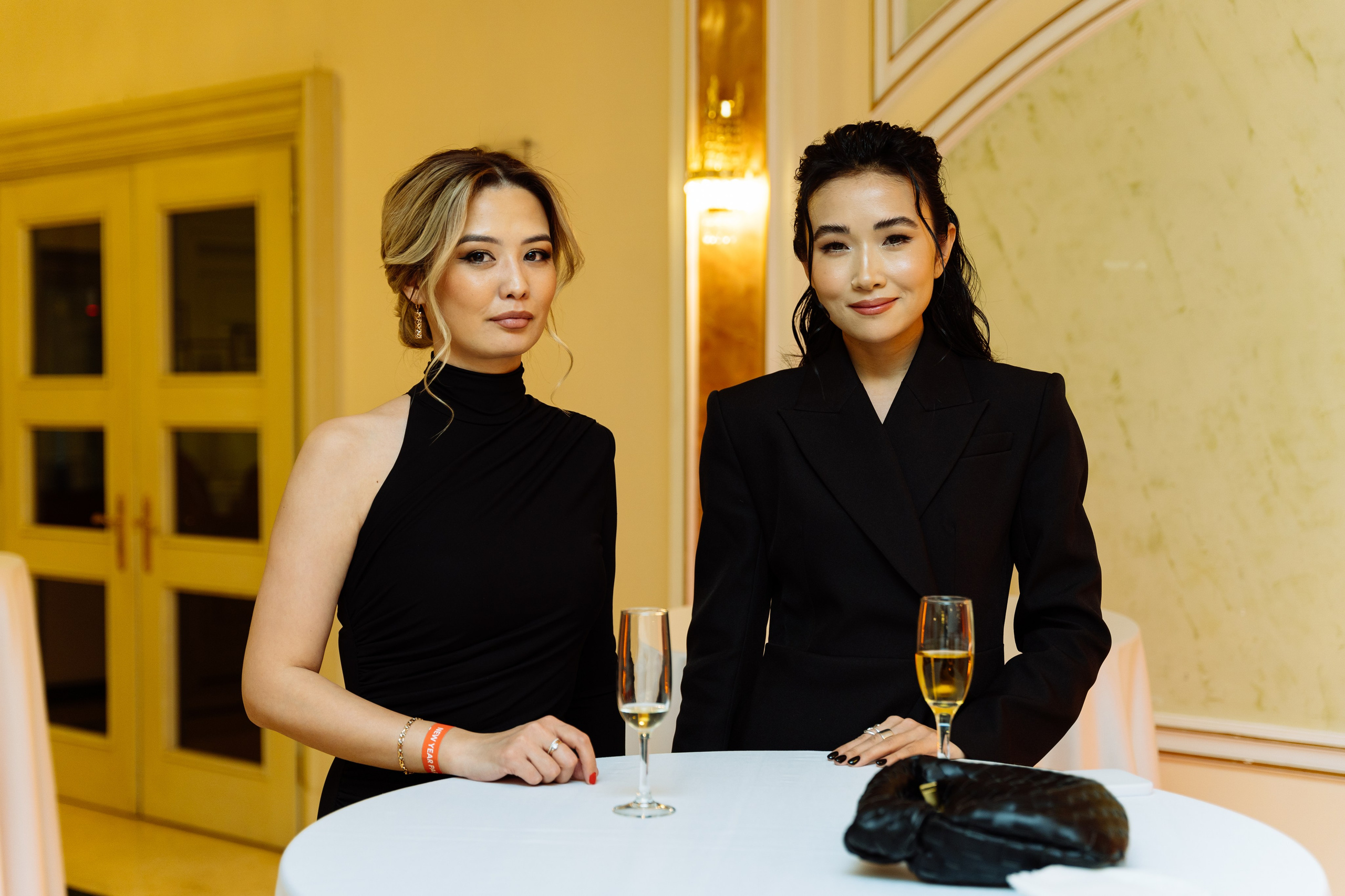 Корпоратив Allure 2023. Репортажный фотограф в Астане — Диана Калтаева, портретный фотограф