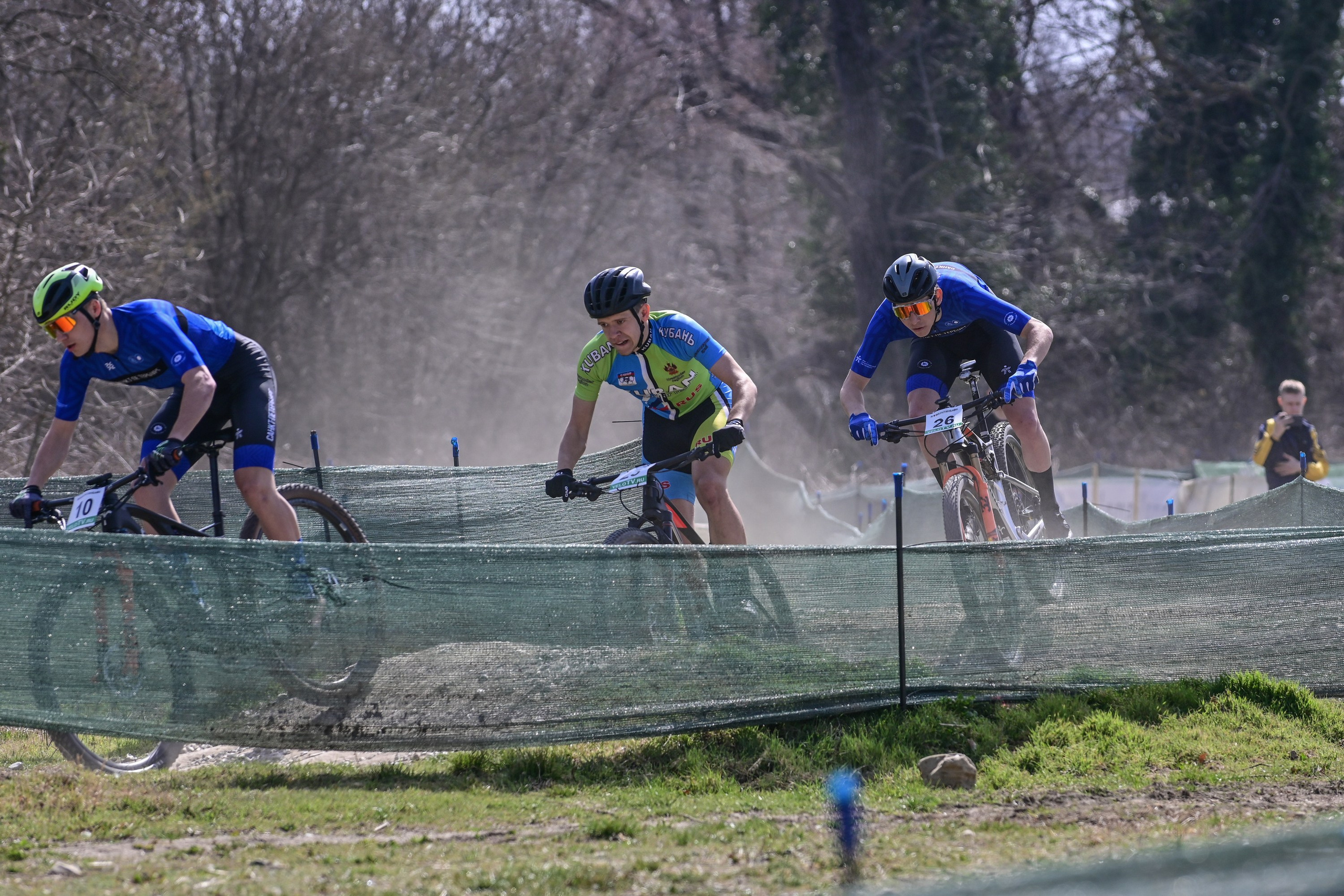 Маунтинбайк, кросс-кантри в Архипо-Осиповке 16 марта 2025. Спортивный фотограф, фотожурналист Павел Ларькин