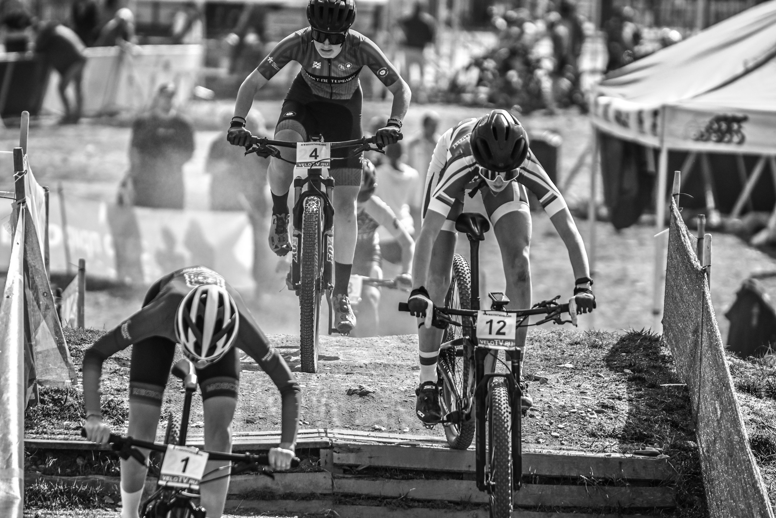 Маунтинбайк, кросс-кантри в Архипо-Осиповке 16 марта 2025. Спортивный фотограф, фотожурналист Павел Ларькин