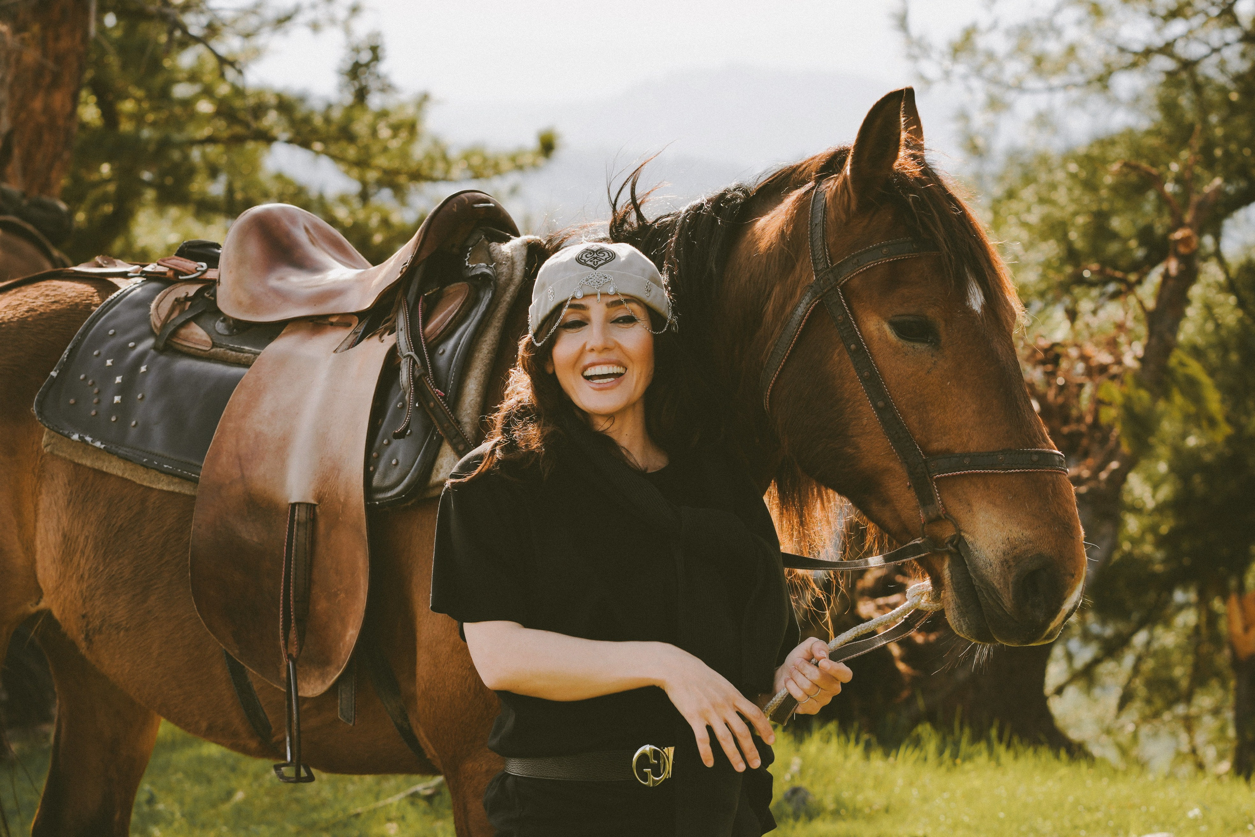 На конной прогулке по Алтаю. Выездной фотограф-видеограф в Республике Алтай Солоны Куюкова