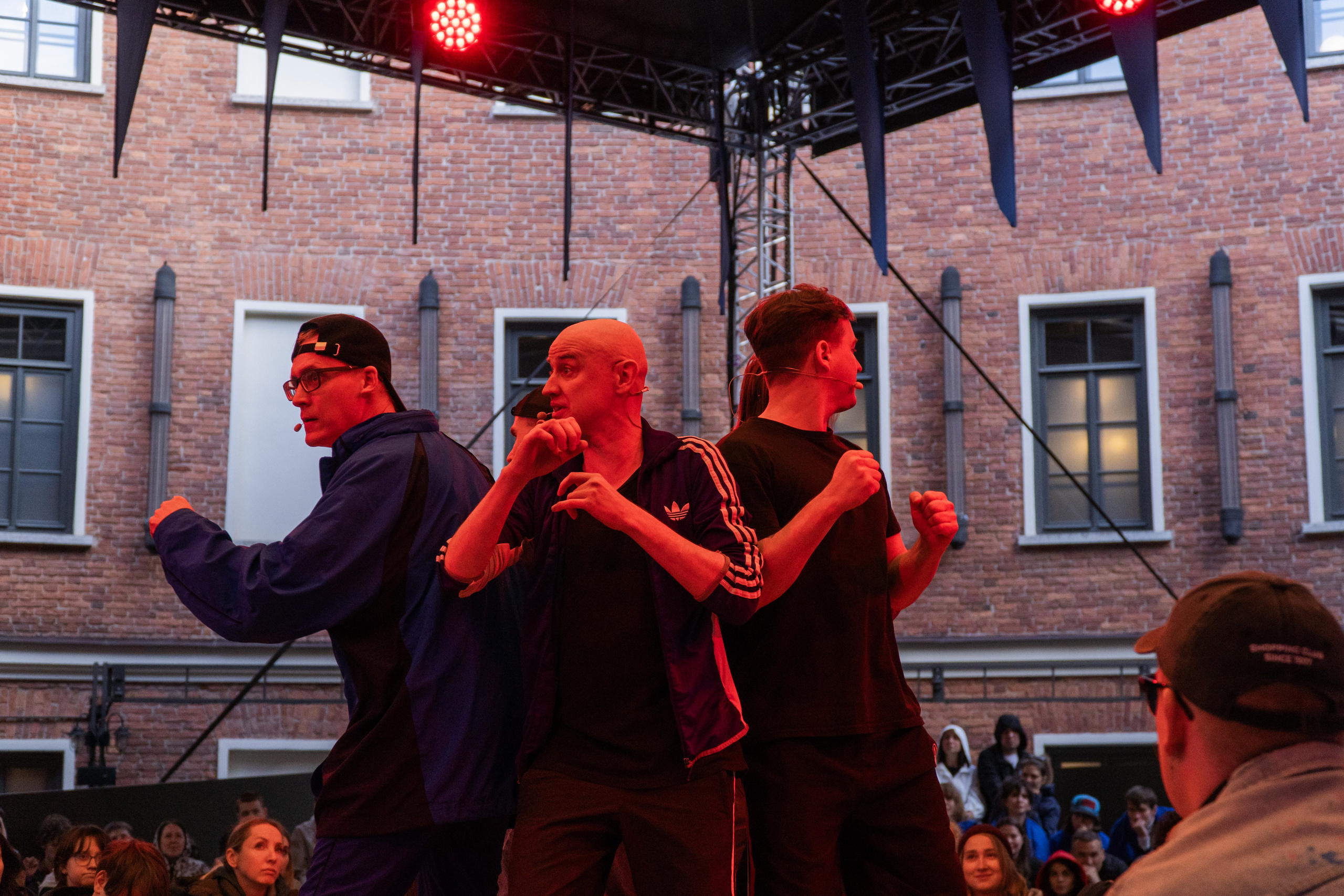 Квадрат: badtheatre. Фотограф в Санкт-Петербурге Авдотья Благовещенская