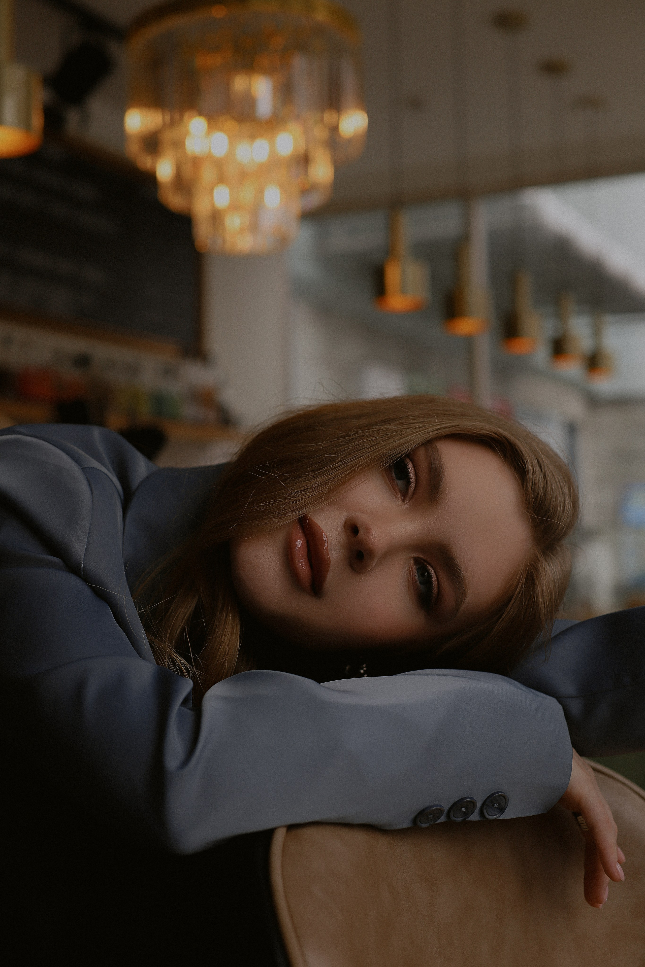 Елизавета, съемка в кофейне