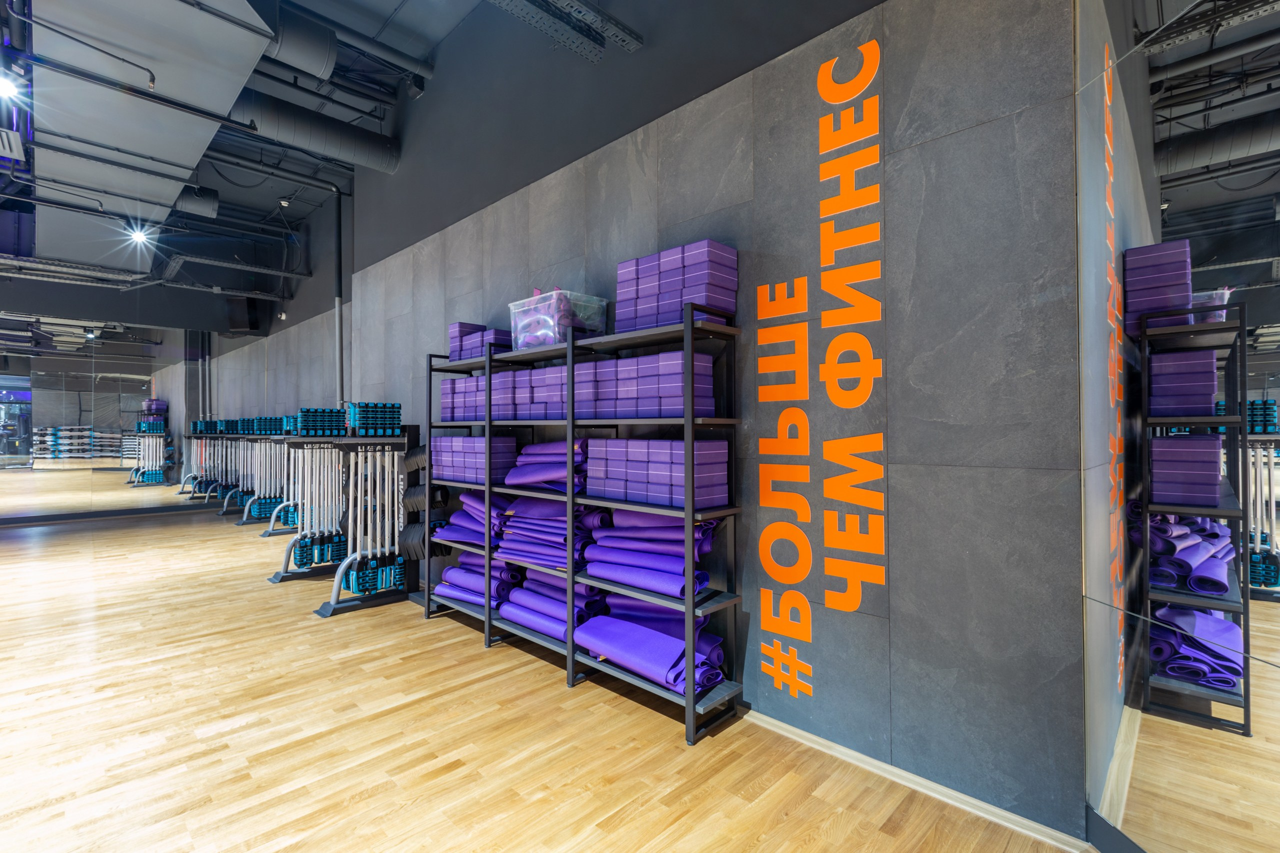 Съемка интерьера фитнес клуба DDX Fitness Воронеж. Фотограф Анастасия Мухитдинова