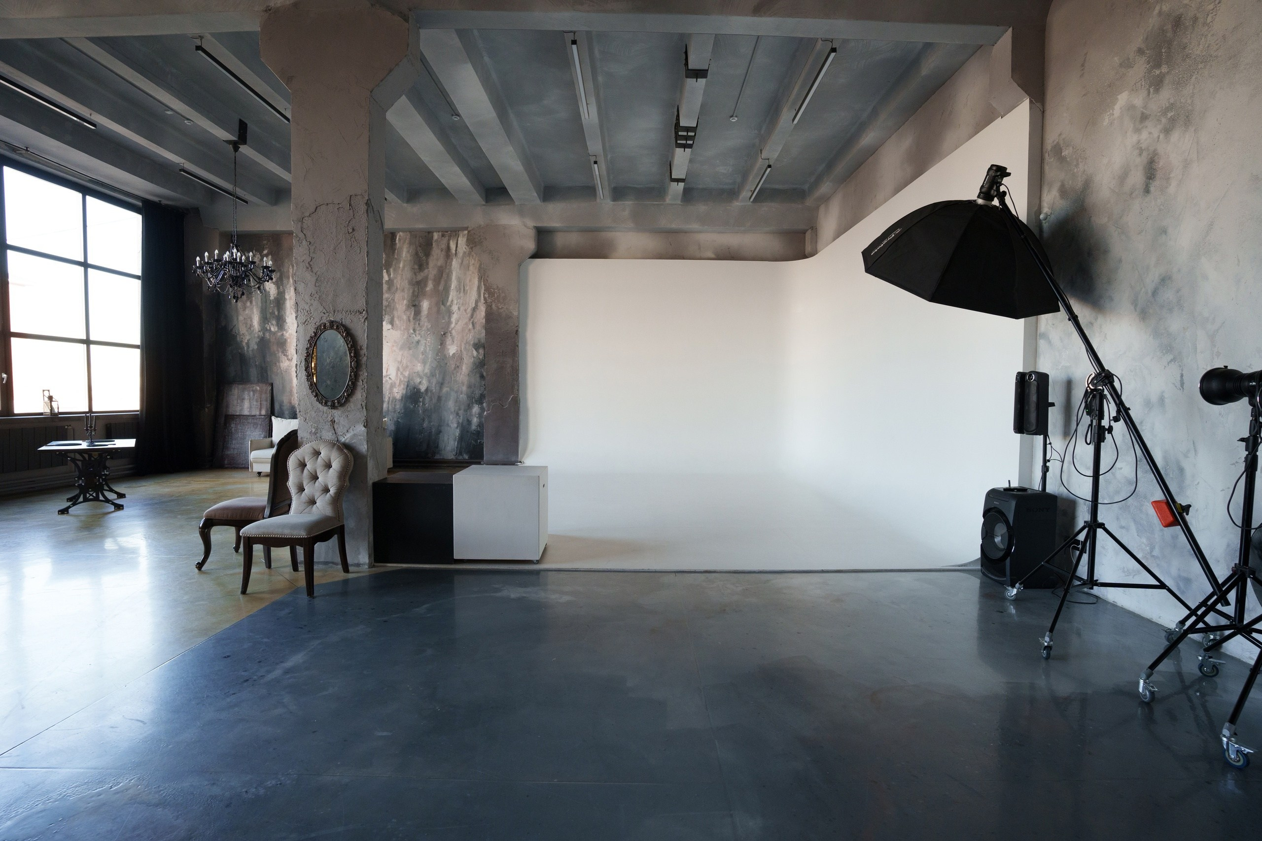 Студия Мун зал Лофт, 1800 руб. в час. Классный фотограф Красноярска Васильева Ирина